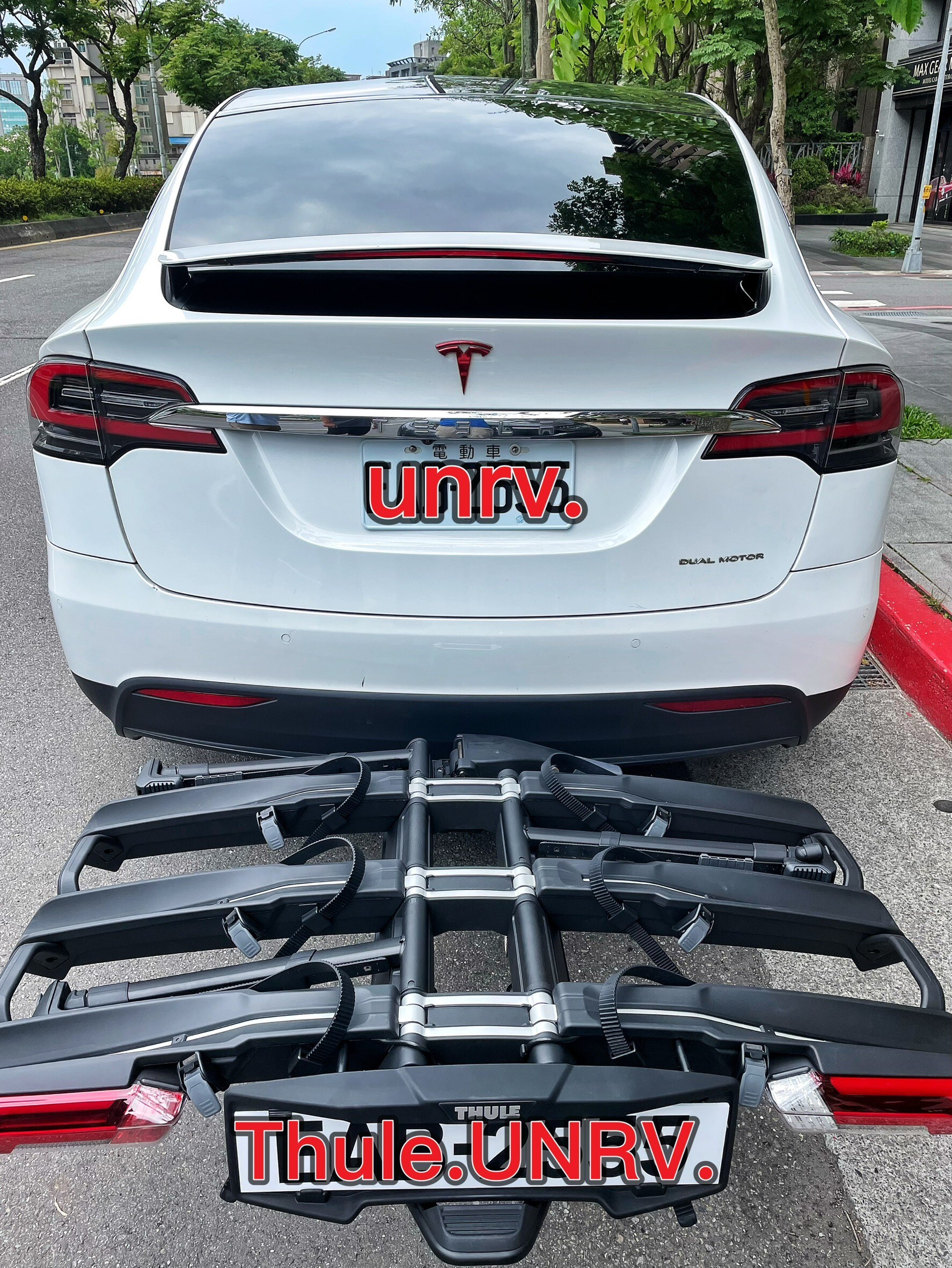 特斯拉TESLA MODEL X -THULE Epos 3-拖車球單車架-實車安裝-unrv.台灣專業安裝