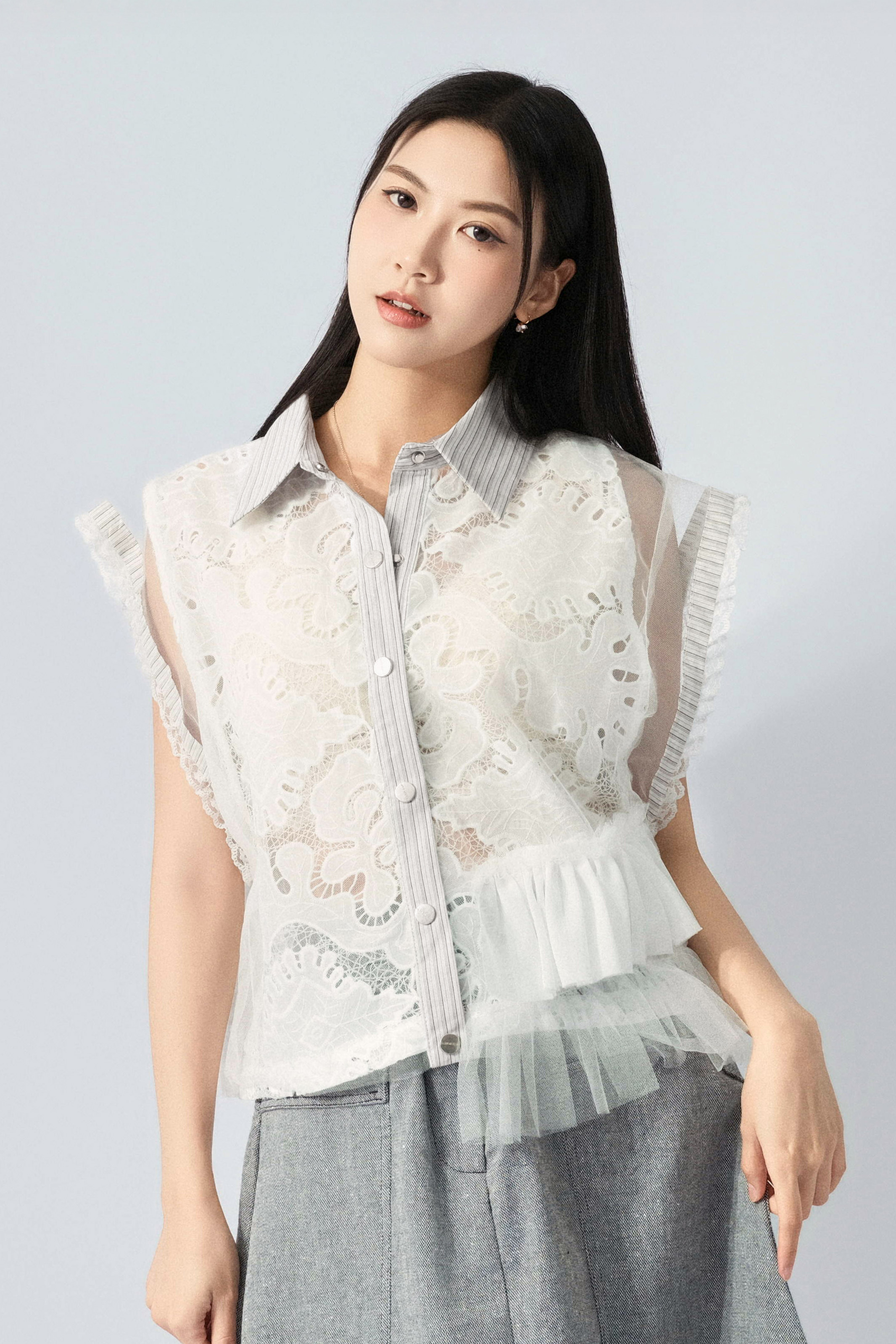 條子領網紗蕾絲層疊恤衫 (預購產品）