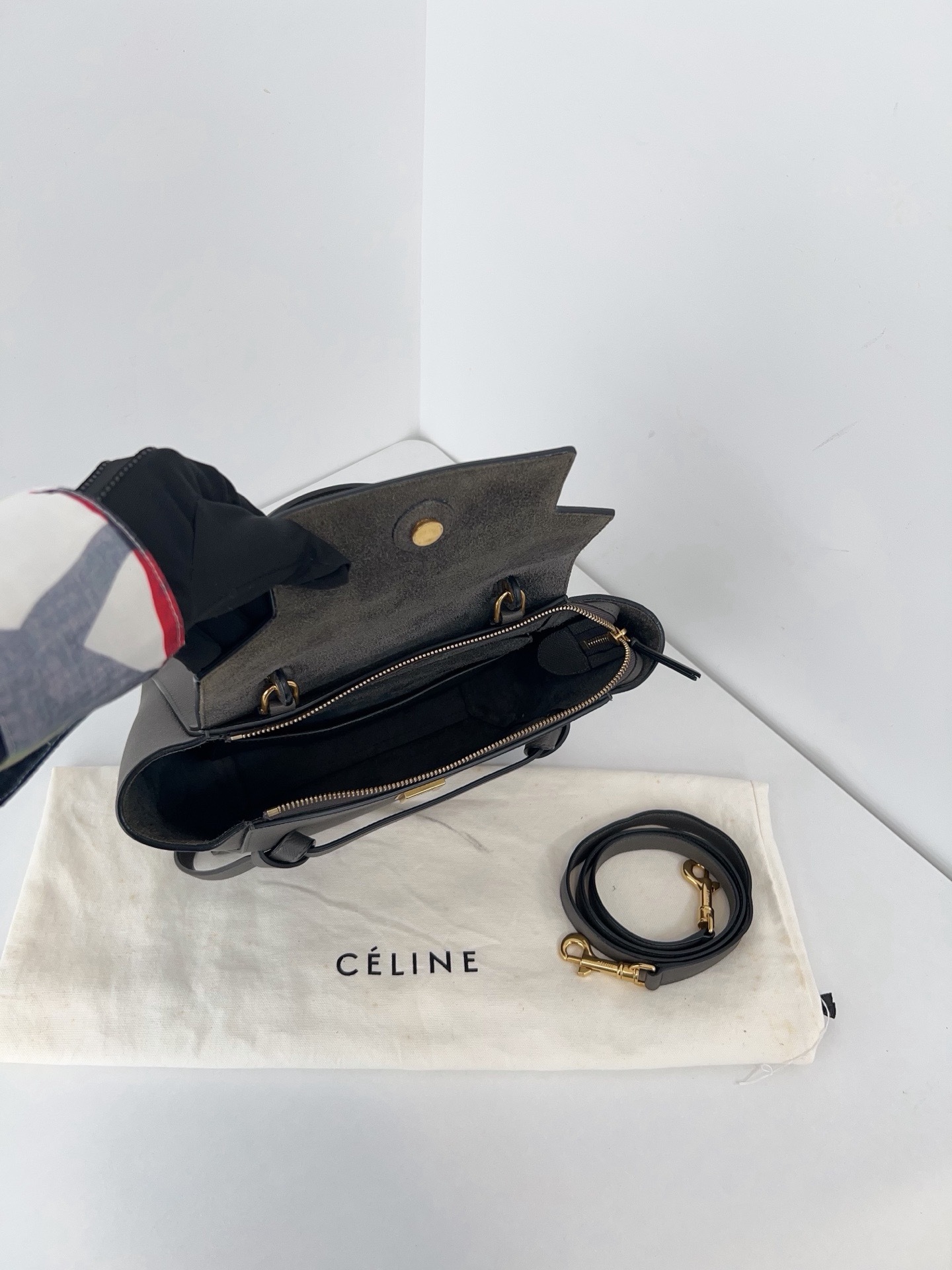 【98新】Celine 經典belt mini鯰魚包 大象灰金扣