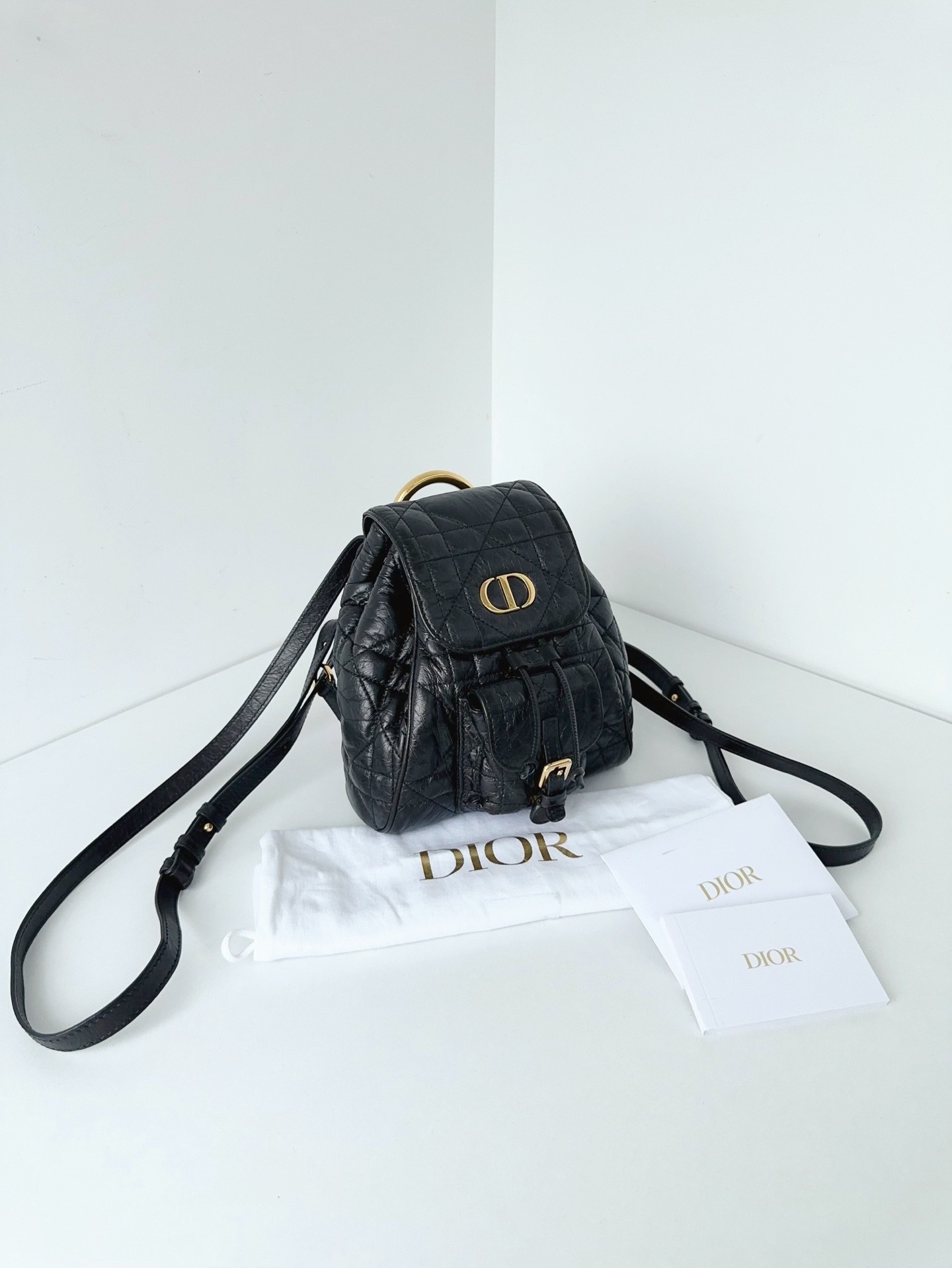 【99新】Dior Caro系列黑金皺摺油蠟皮 小號雙肩包