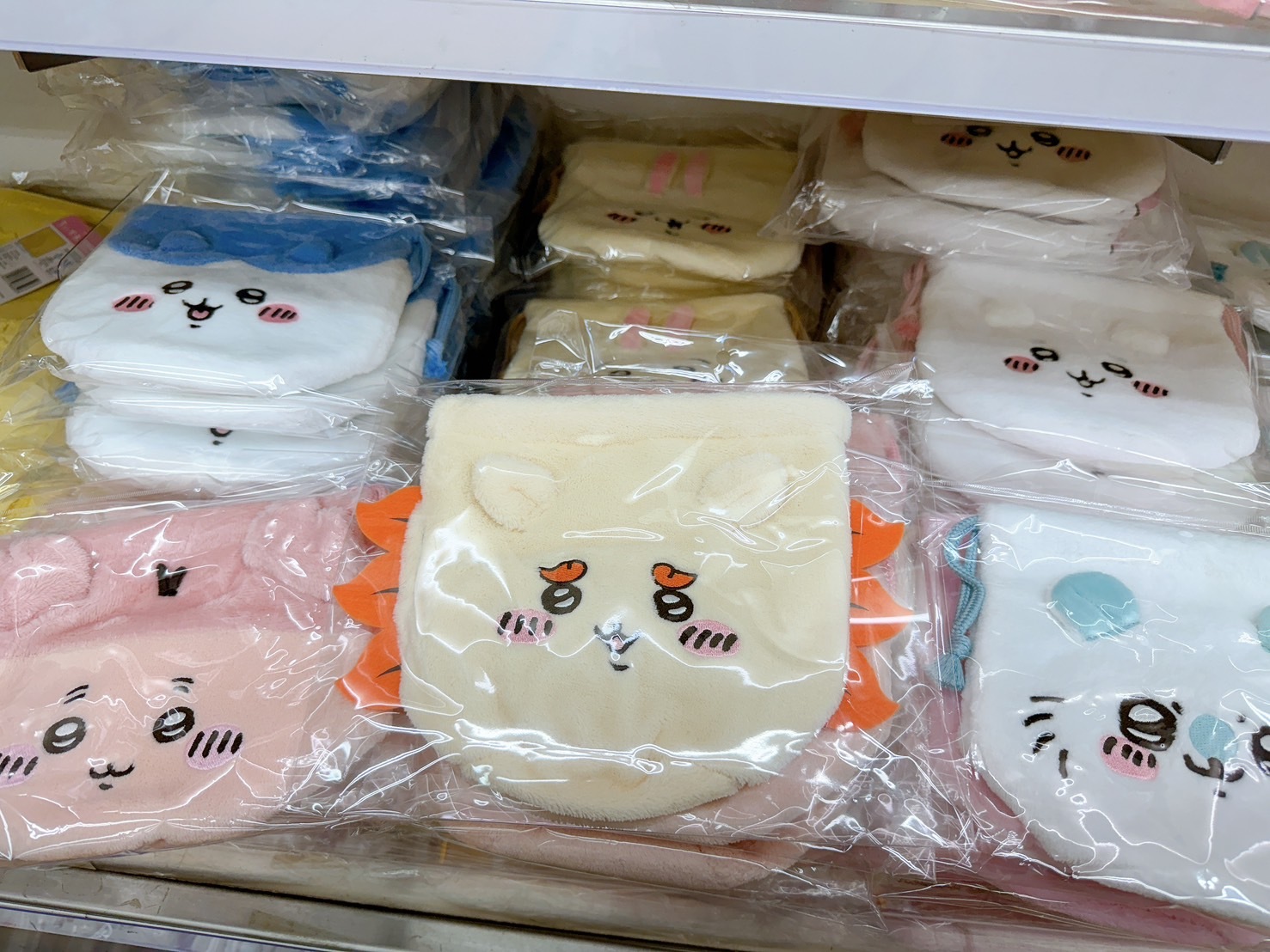 Chiikawa ちいかわ 吉伊卡哇 小八貓 烏薩奇 小桃 風獅爺 古本屋 立體大臉 絨毛束口袋 收納包 化妝包 小物包