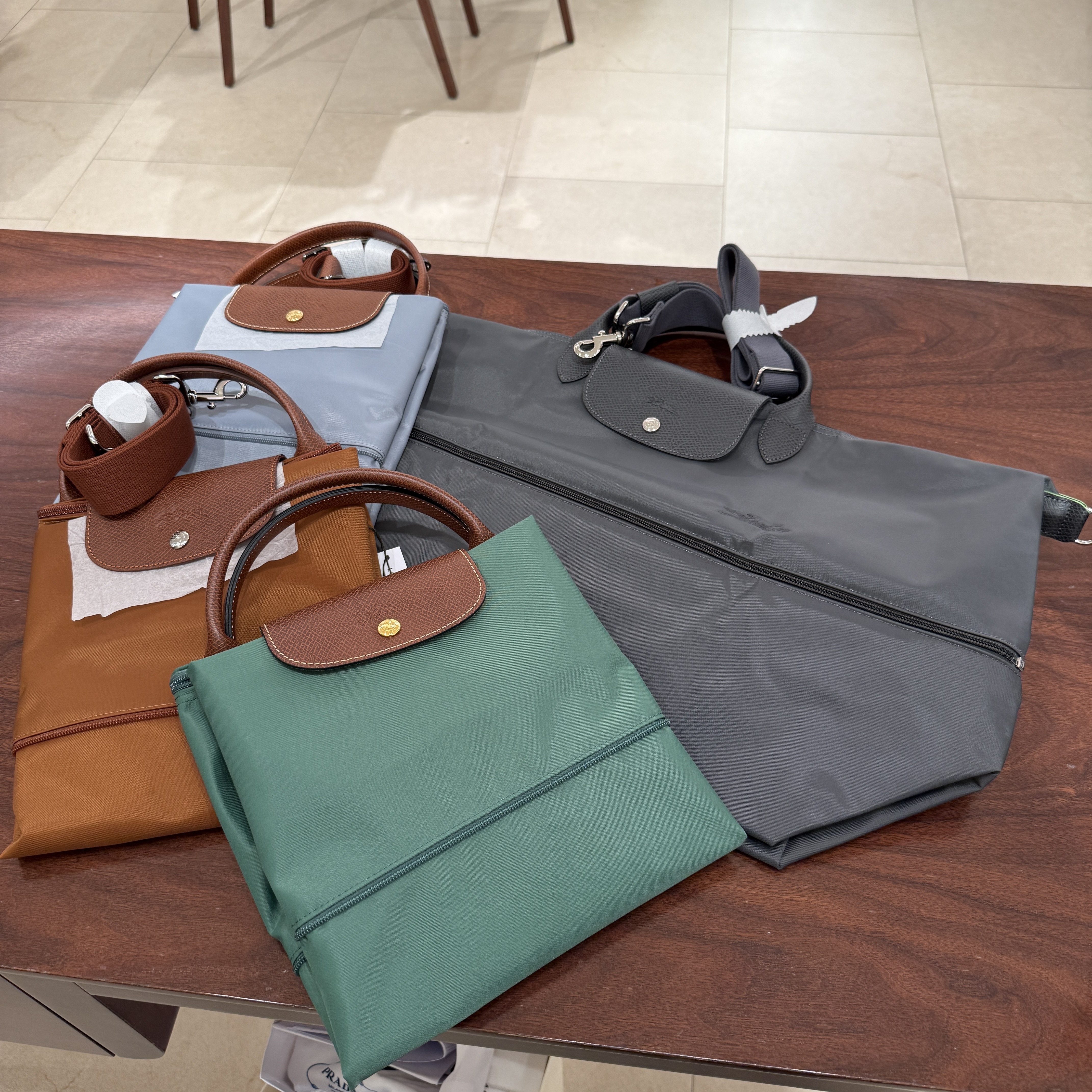 Longchamp travel nylon large top handle expandable mid zip tote bag L1911