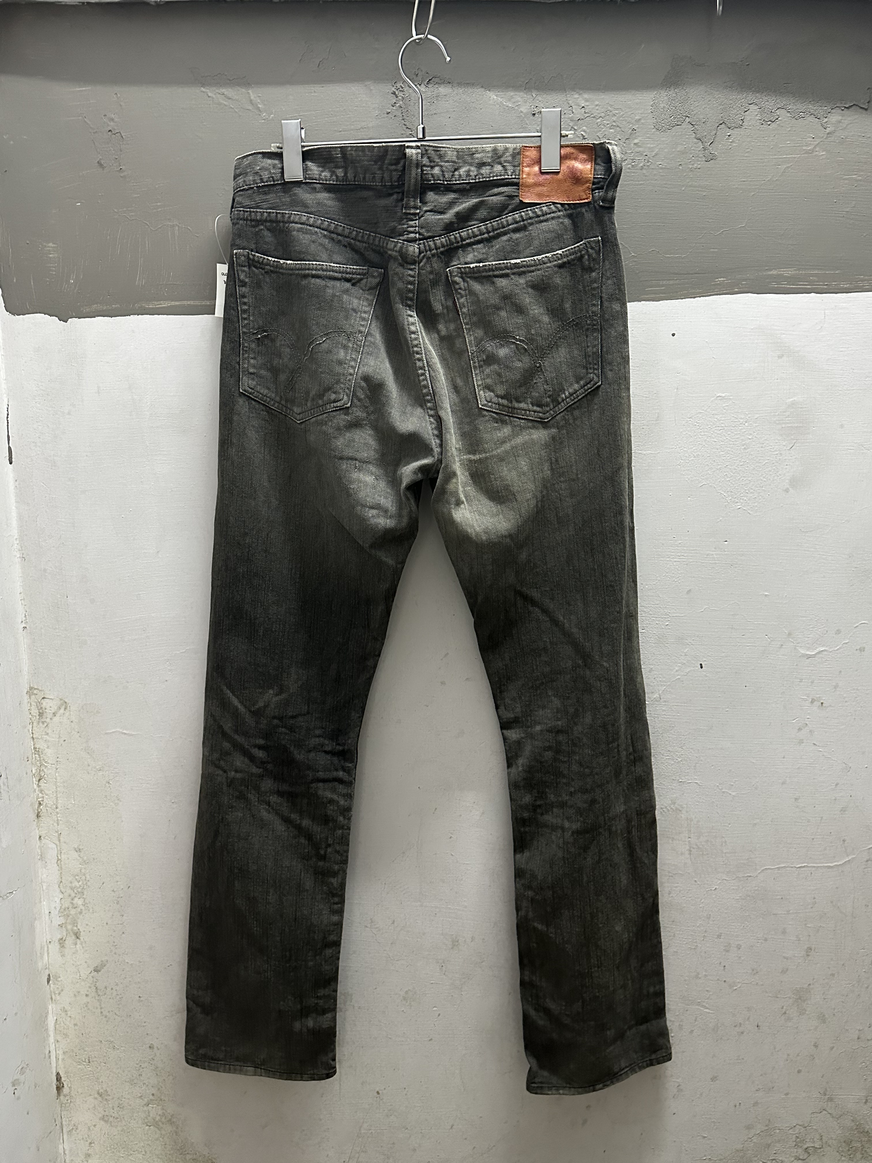 OLD FULL COUNT BLACK FADE JEANS