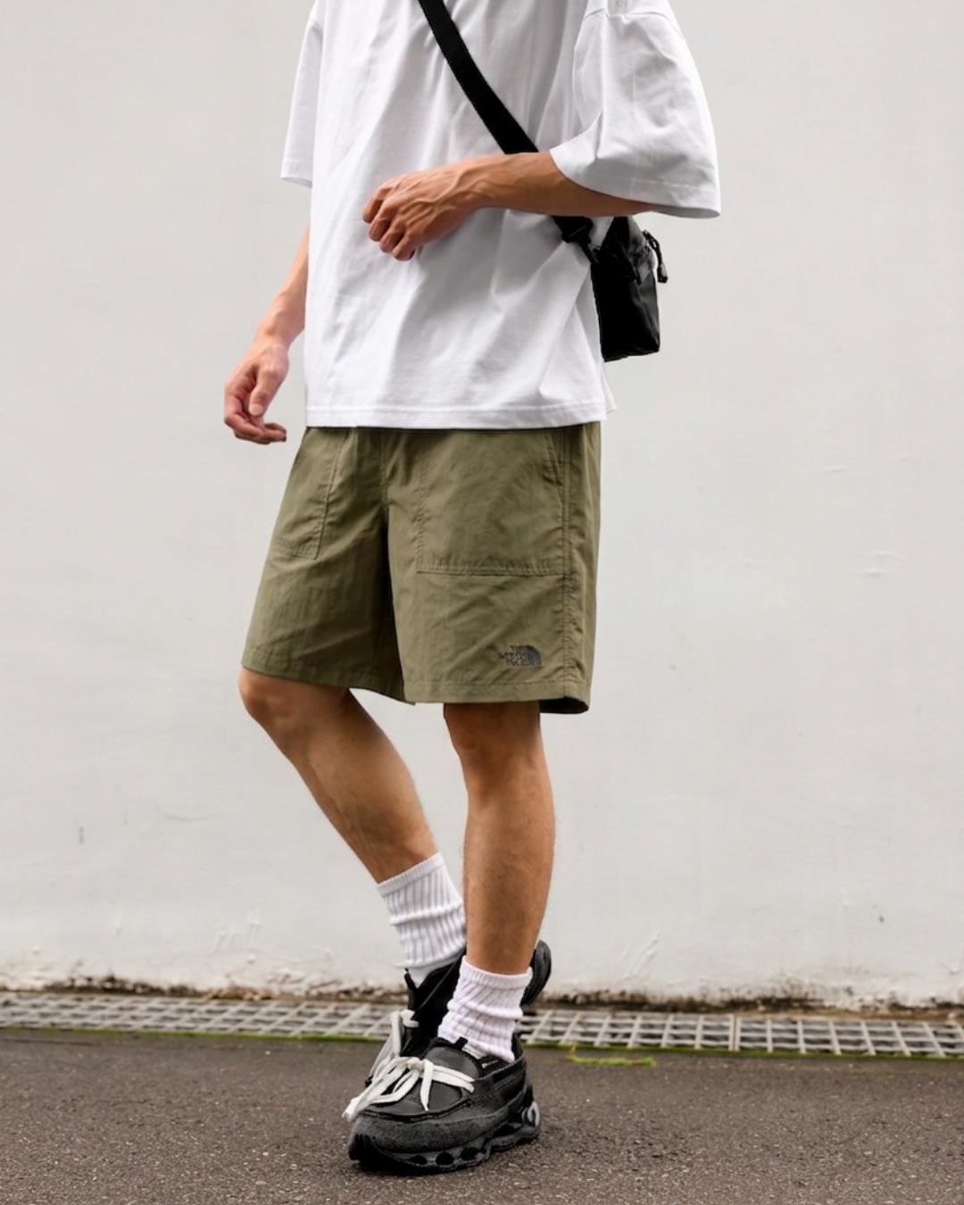 "代購" THE NORTH FACE ESSENCE SHORTS 基本款抽繩短褲 NS6NS01