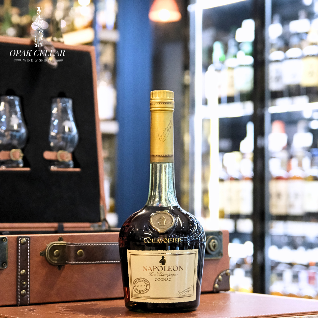 ブランデー COURVOISIER NAPOLEON Fine Champagne Courvoisier Napoleon Fine Champagne Cognac 1980's