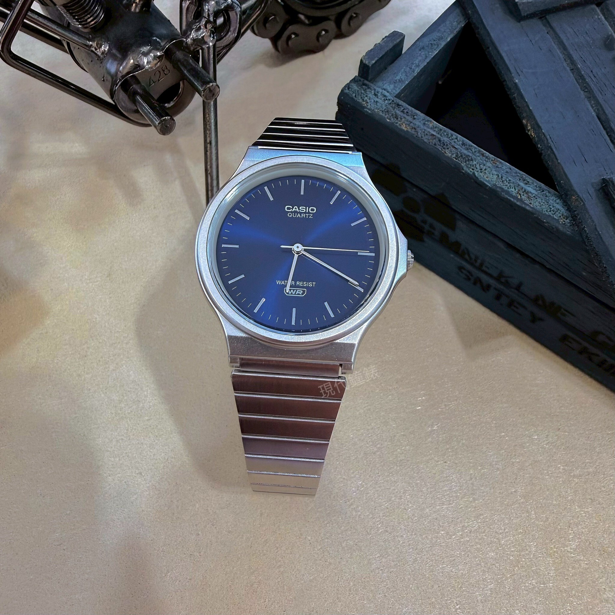 【CASIO】MQ-24DA-2A 34.9mm Modern Watch