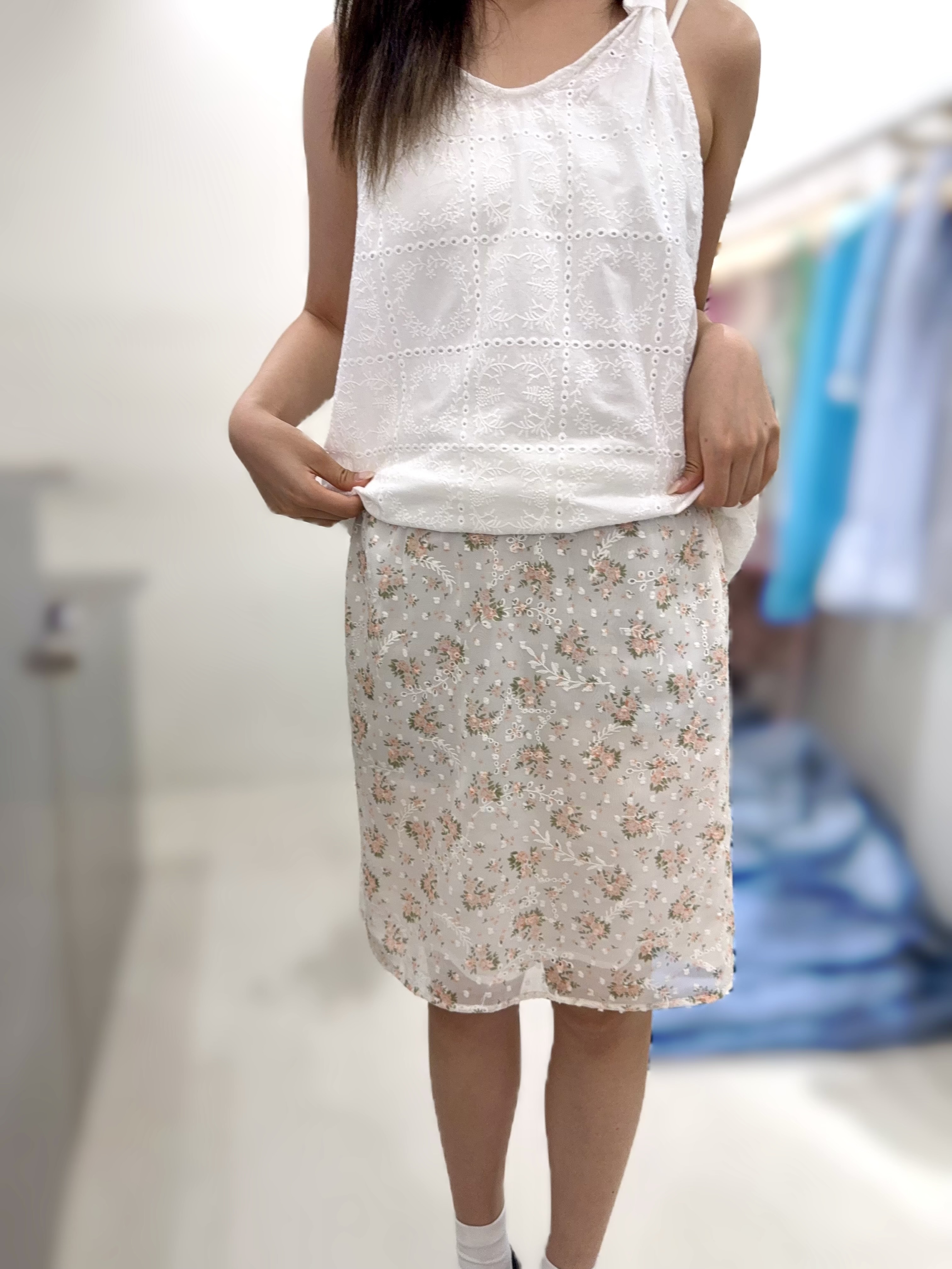 RR08   裙 腰24-37     HIP 40   長19     $599 (一口價)