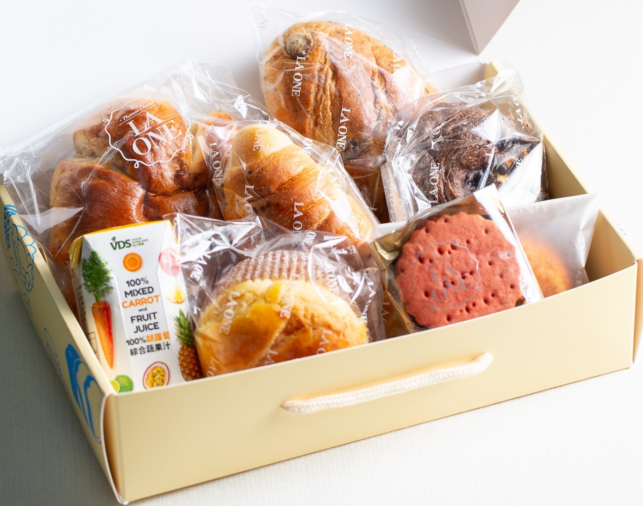 LA ONE 餐盒開箱展示
