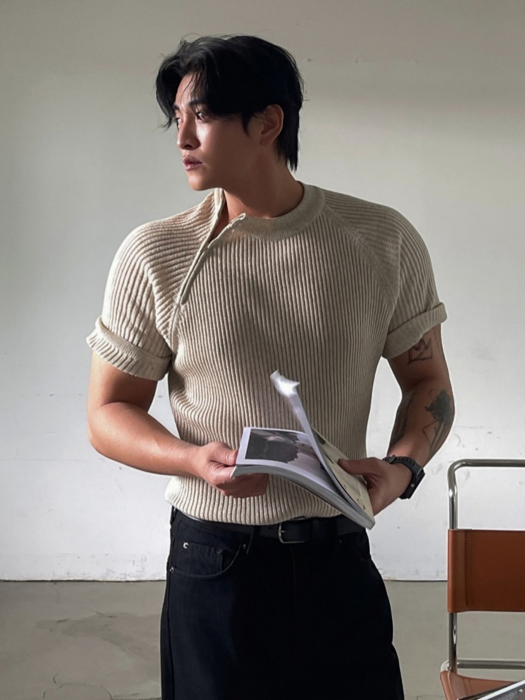 Slash Shoulder Zipper Knit