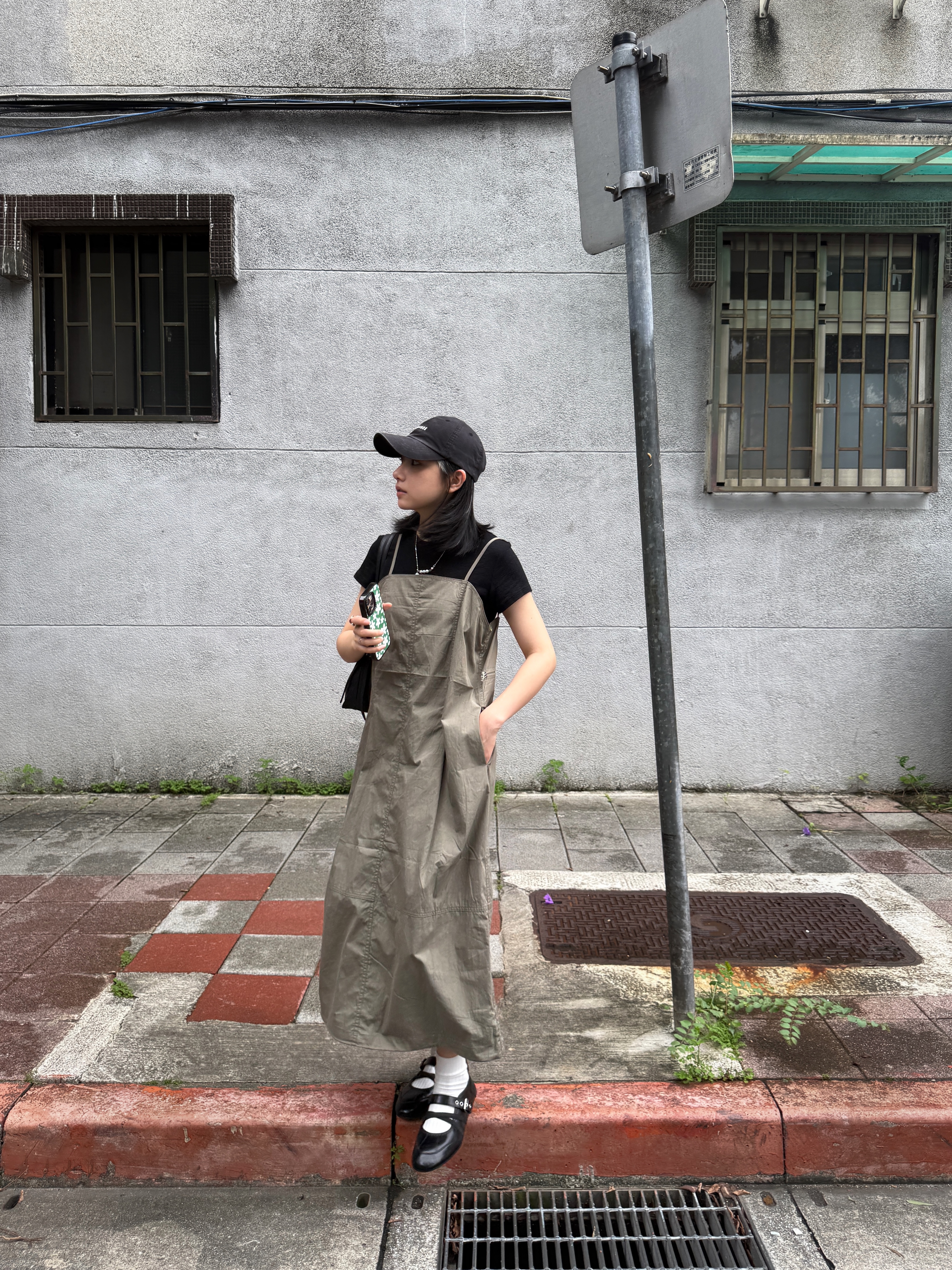 細肩帶工裝口袋連身裙 (綠)