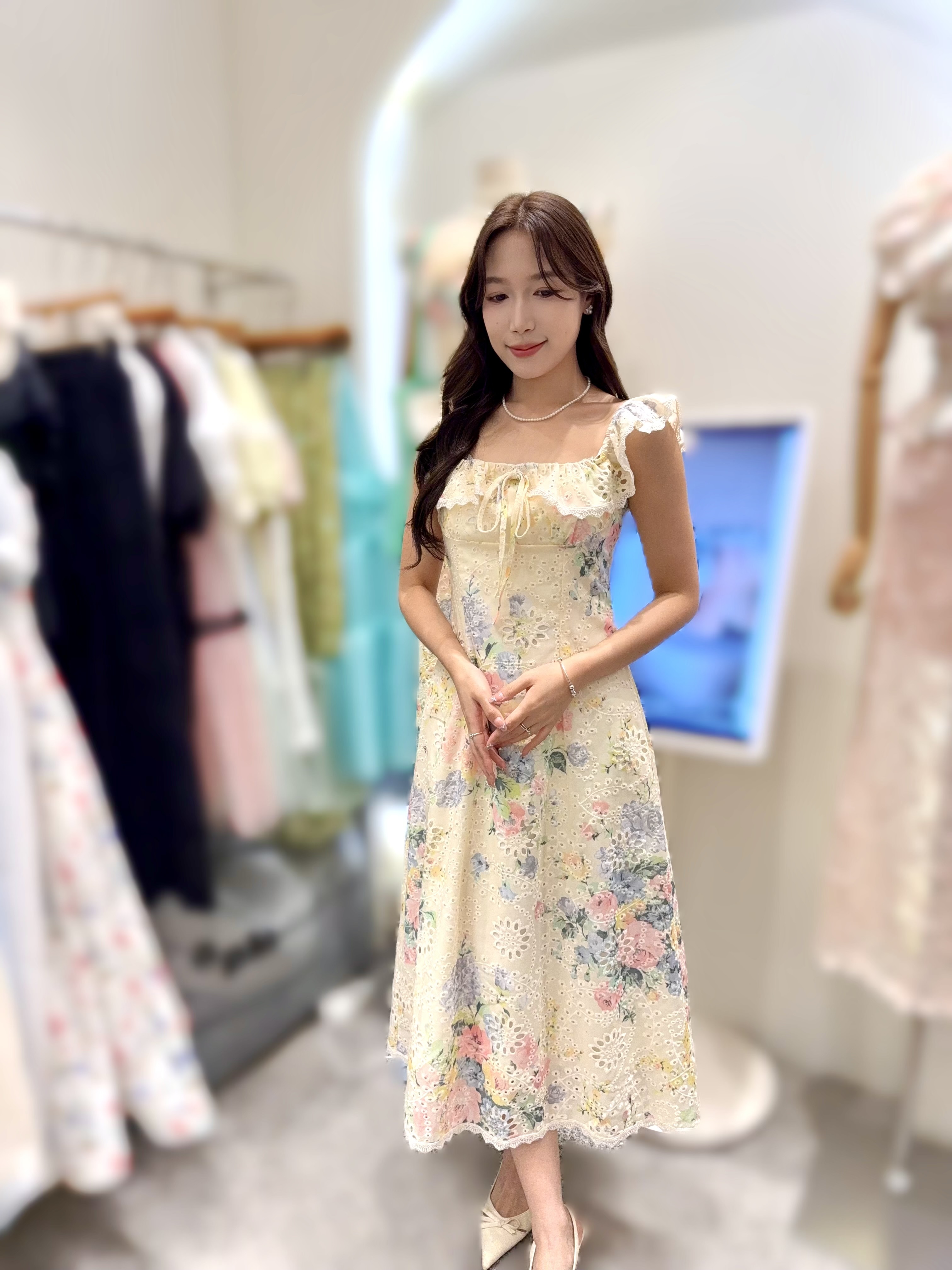 AW16 童童自留價    S 胸32 腰30 長46 HIP50   /       M 胸33 腰31 HIP51 長47 $899 (一口價)
