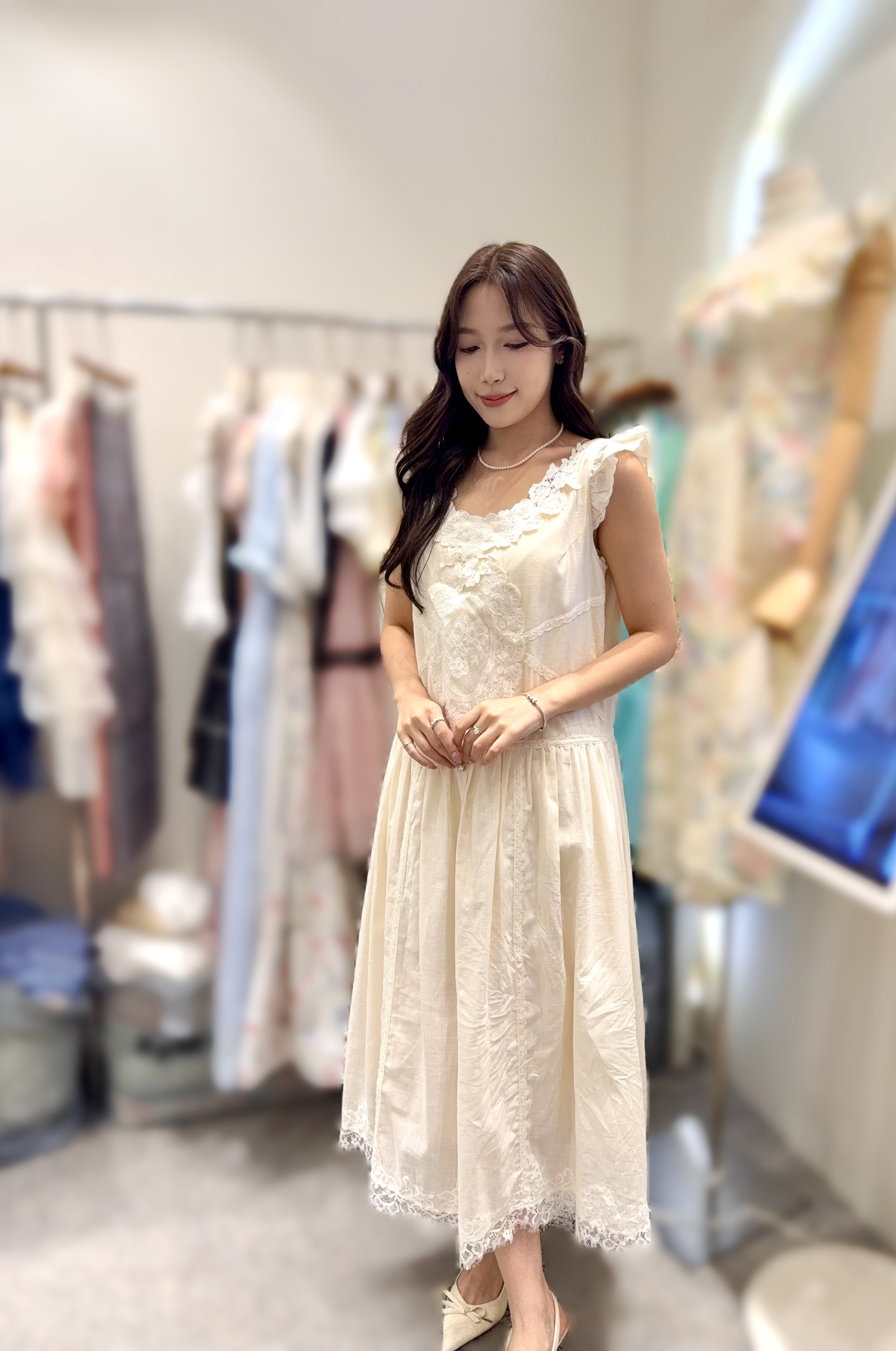 AW29 胸40 腰40 HIP56 長47 $699 (一口價)