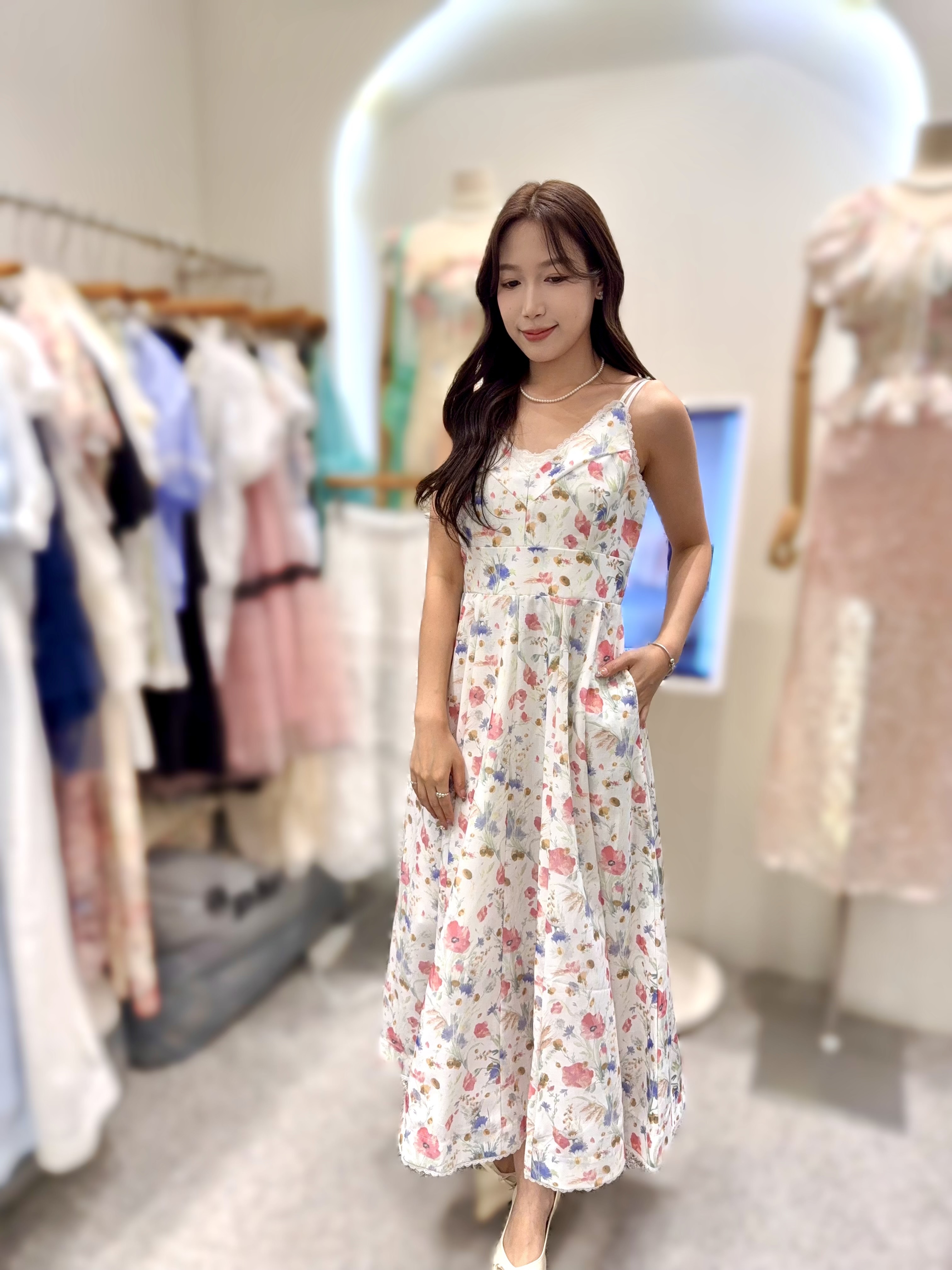 AW39 胸33-40 腰32 HIP49 長50 $799 (一口價)