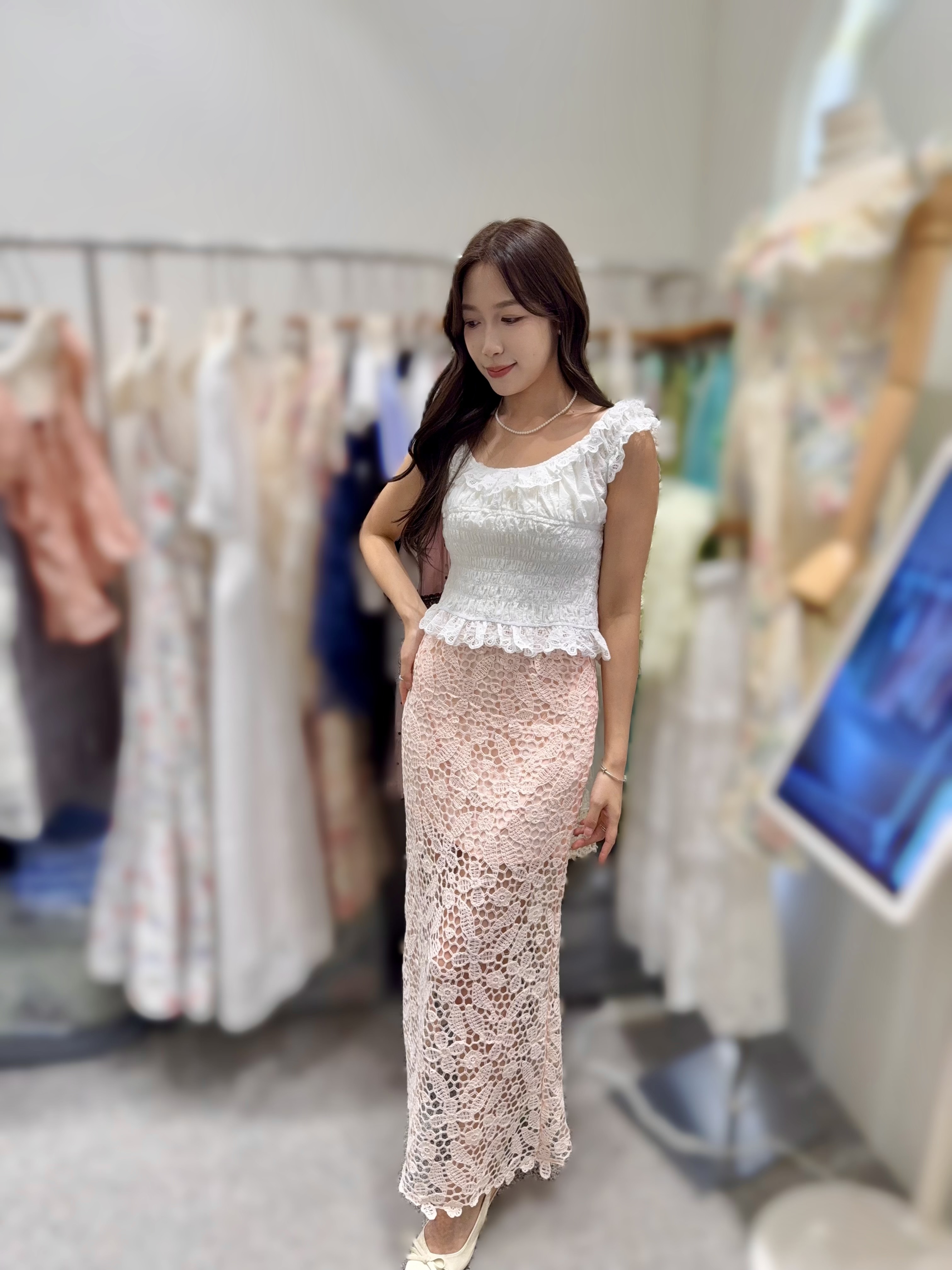 AW28  裙 S:腰24-32 HIP40 長40 M:腰26-34 HIP42 長41 $599 (一口價)