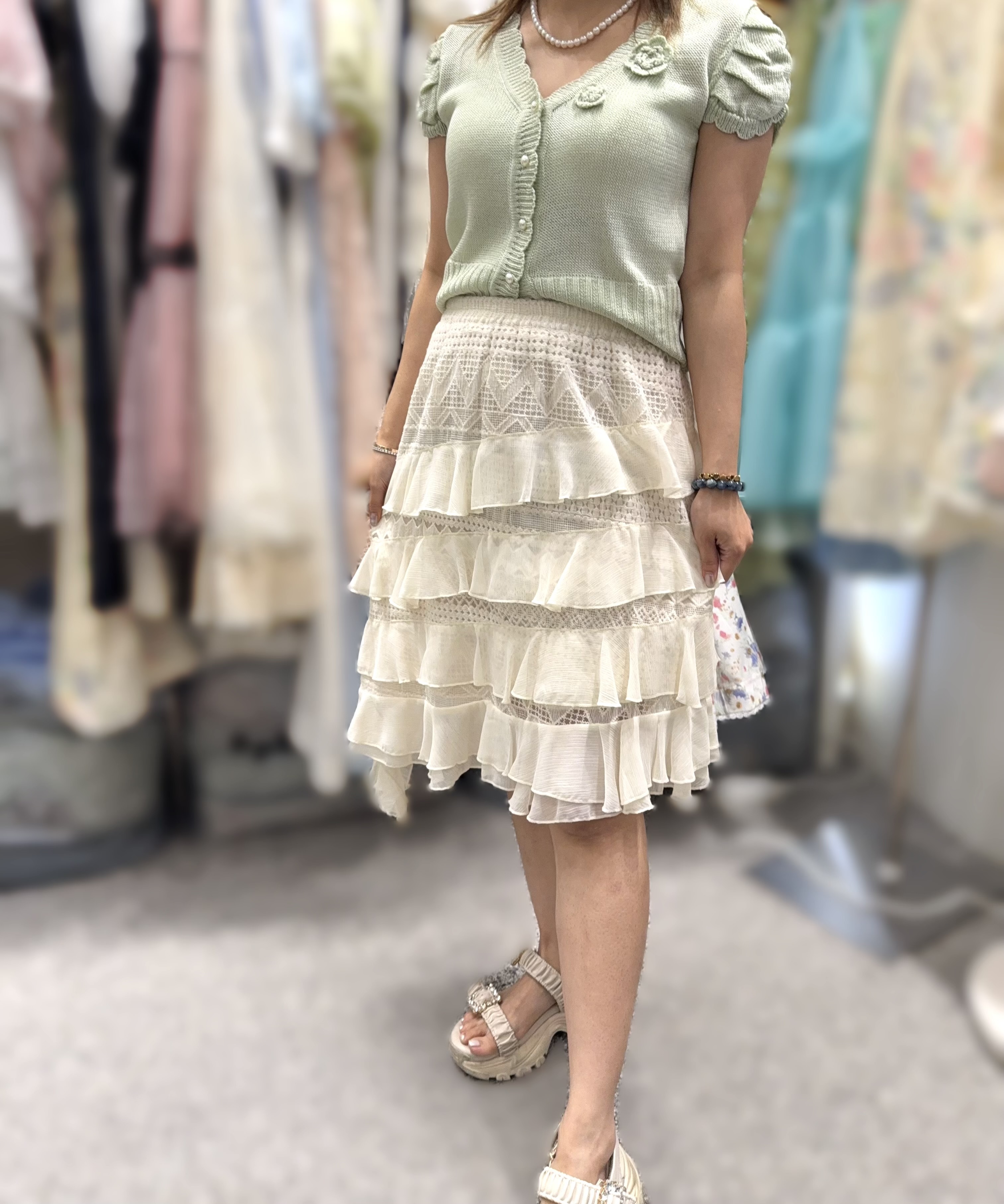 AW41  裙 腰27-37 HIP47 長21/27 $499 (一口價)