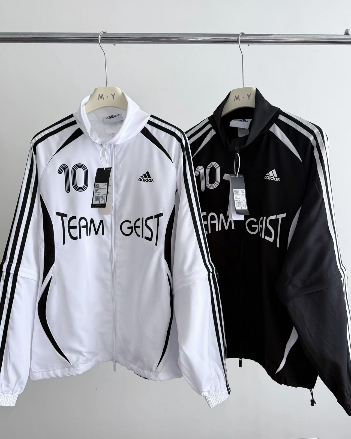 Adidas Adilenium Season 4 Teamgeist 立領防風外套 球衣風 雙拉鏈 袖子可拆 女款 黑色 白色
