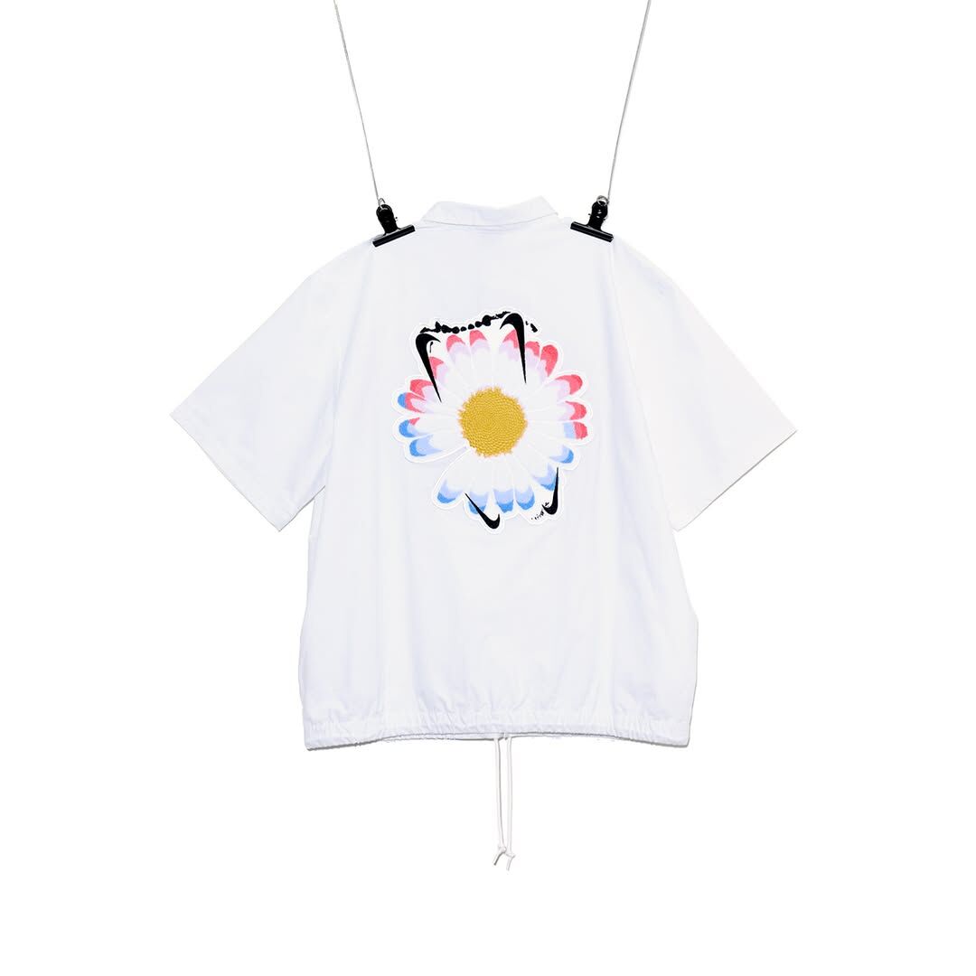 PEACEMINUSONE X NIKE 短襯衫 G-DRAGON 權志龍 短袖 上衣 刺繡 雛菊 足球 世界盃 GD 世足限定 IM3219-100