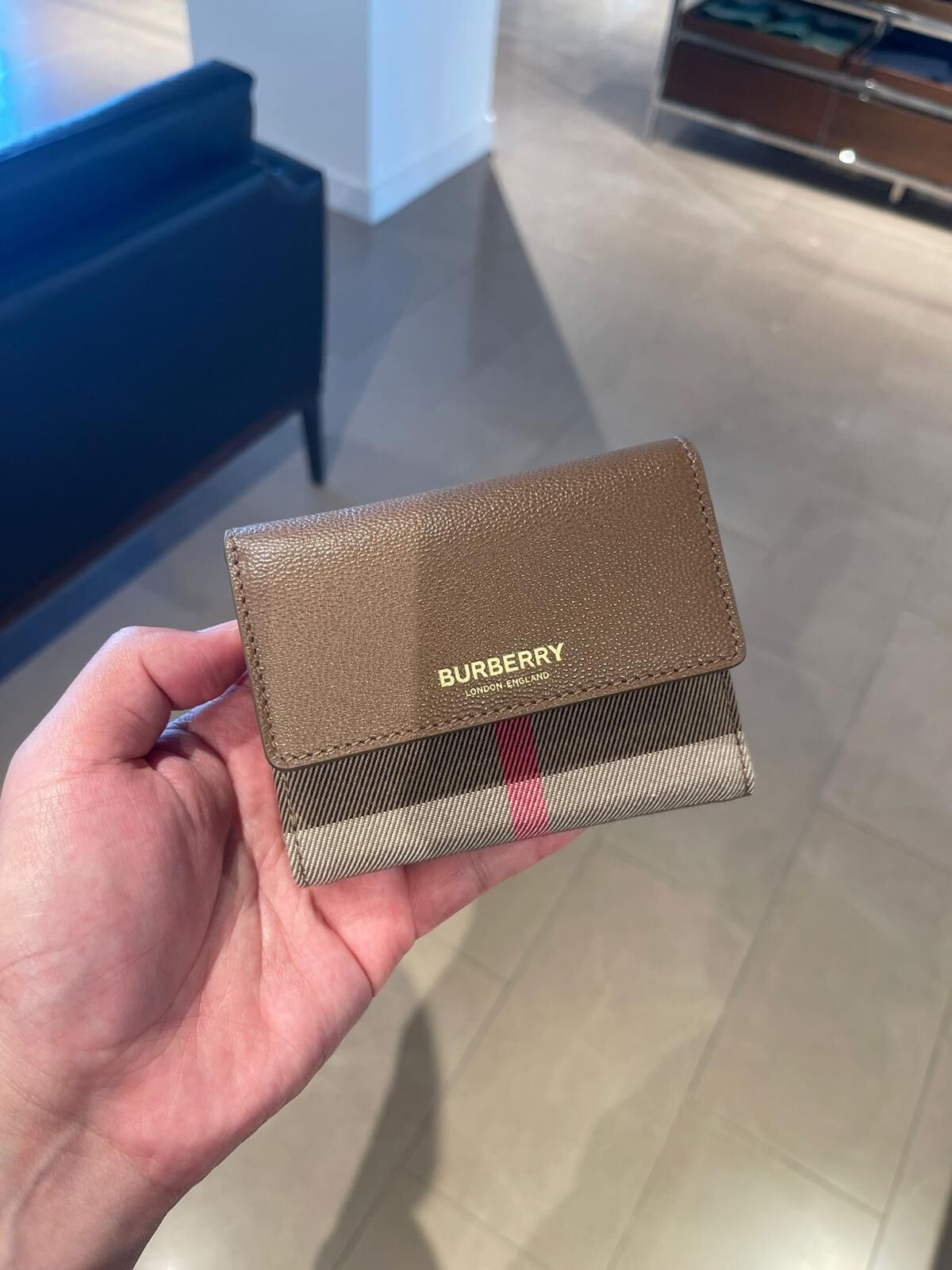 LYS01944 Burberry 牛皮拼格紋三折短銀包
