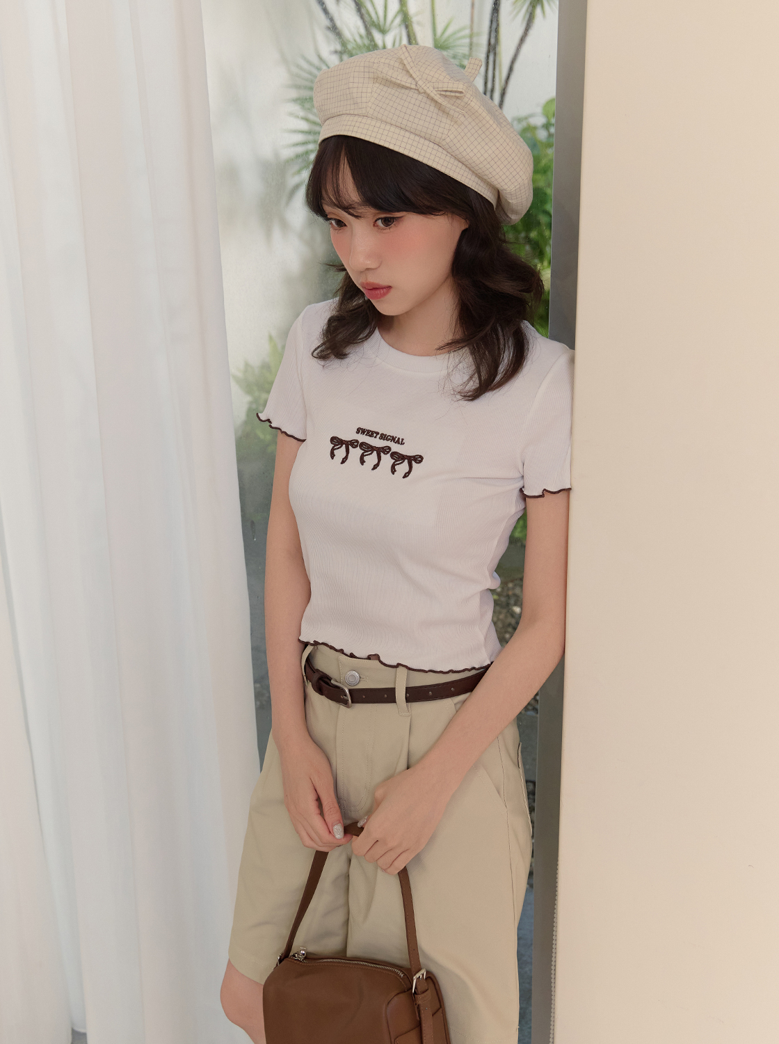 愛心撞色木耳邊短袖上衣