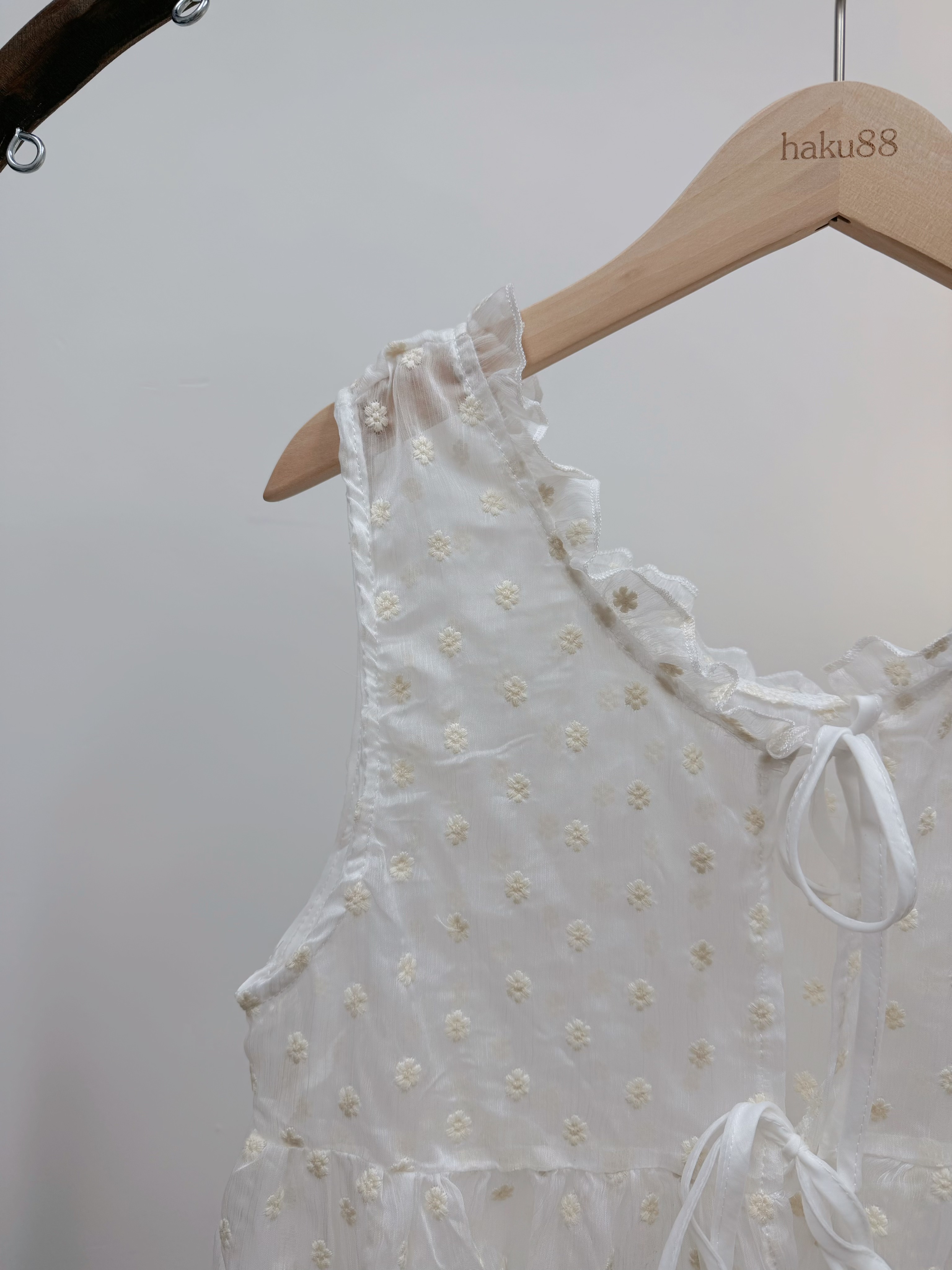 可愛荷葉邊Daisy Vest🌼