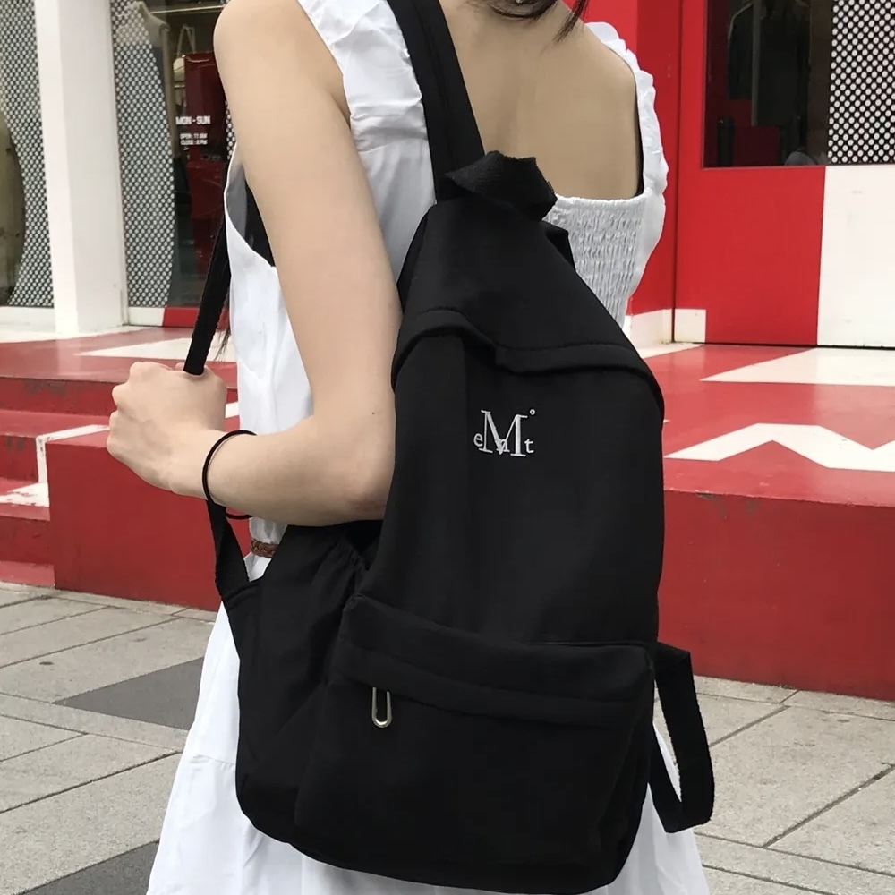 MUCENT 全黑後背包 基本款 刺繡LOGO 包包 日常 韓國代購