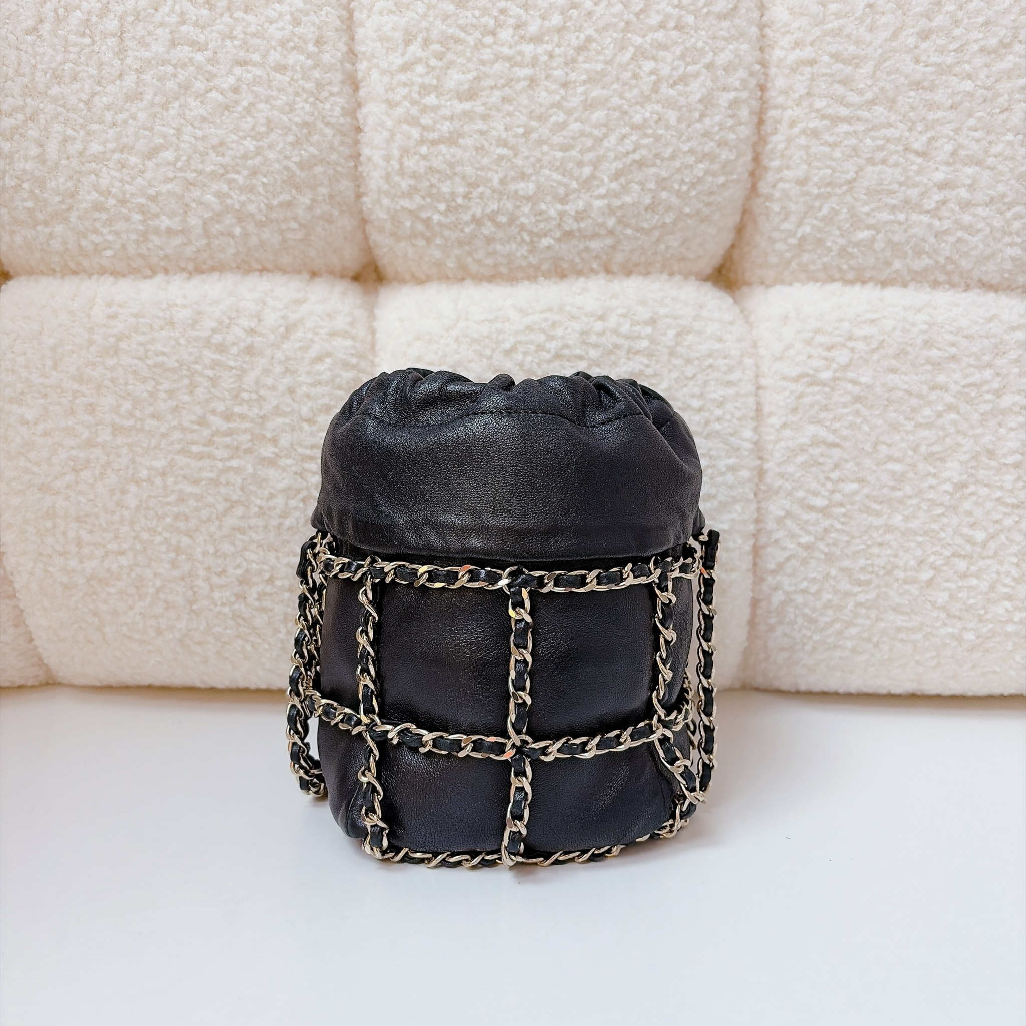 Chanel Pre-Owned chain-link lambskin shoulder bag - Black / GHW