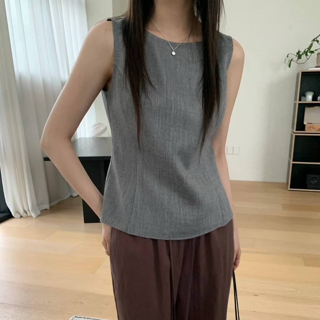 收腰車線感無袖圓領西裝背心上衣 / 3色