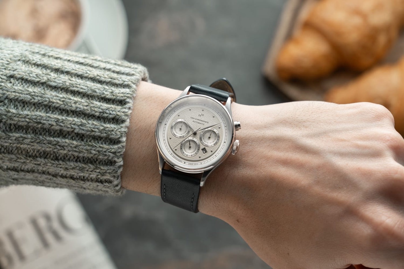 1564 Chronodate Automatic - Steel/White