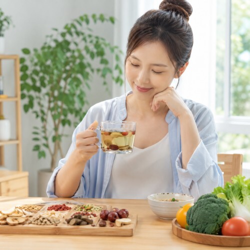 痰濕是中醫核心病理概念，與脾胃功能、水液代謝及免疫調節密切相關。透過飲食、運動與中醫調理，可改善體質並預防相關疾病