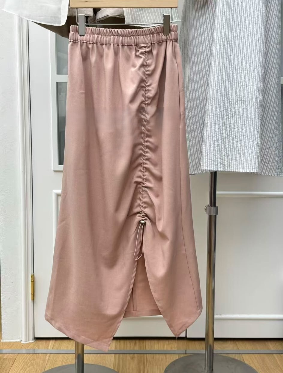 RE30 腰25-39 HIP44 長34 $399 (一口價)
