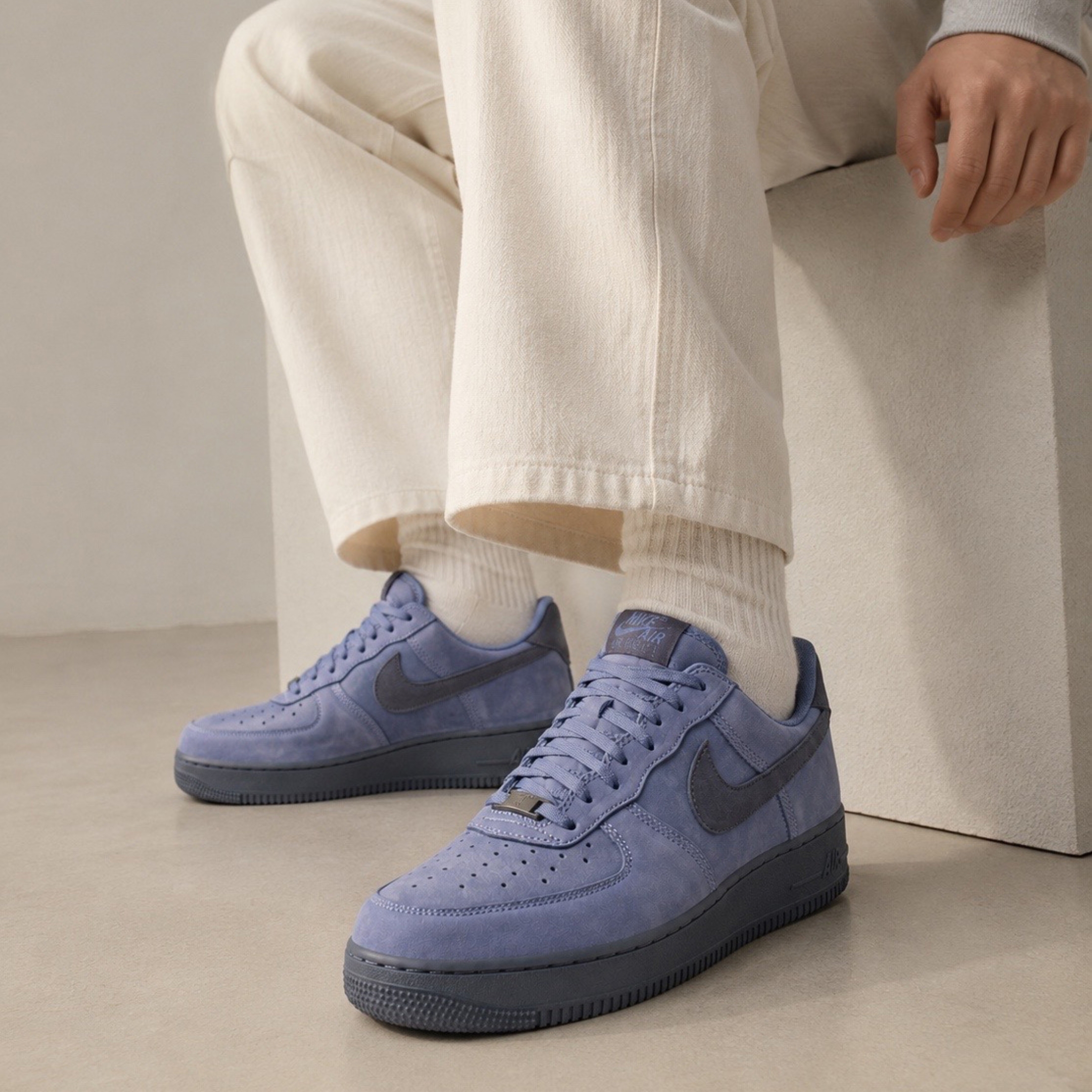 NICEDAY 代購 Nike Air Force 1 Low Premium QS 灰藍 復古 皮革 休閒 男鞋 IO9555-400