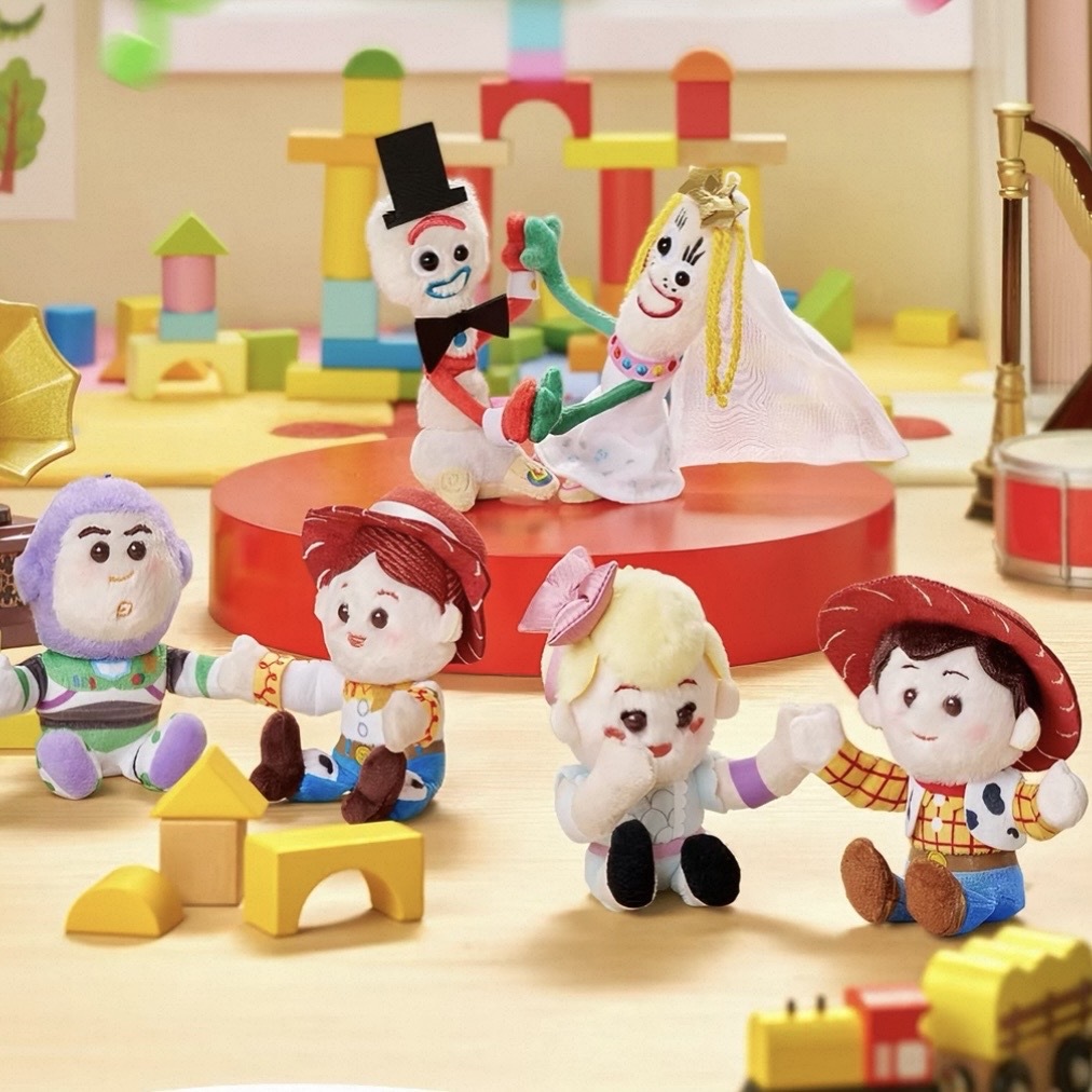 DISNEY PIXAR 玩具總動員5 玩心無限系列 磁吸 毛絨吊飾 鑰匙圈 TOY STORY 5 迪士尼 皮克斯 官方正版授權 / 預購