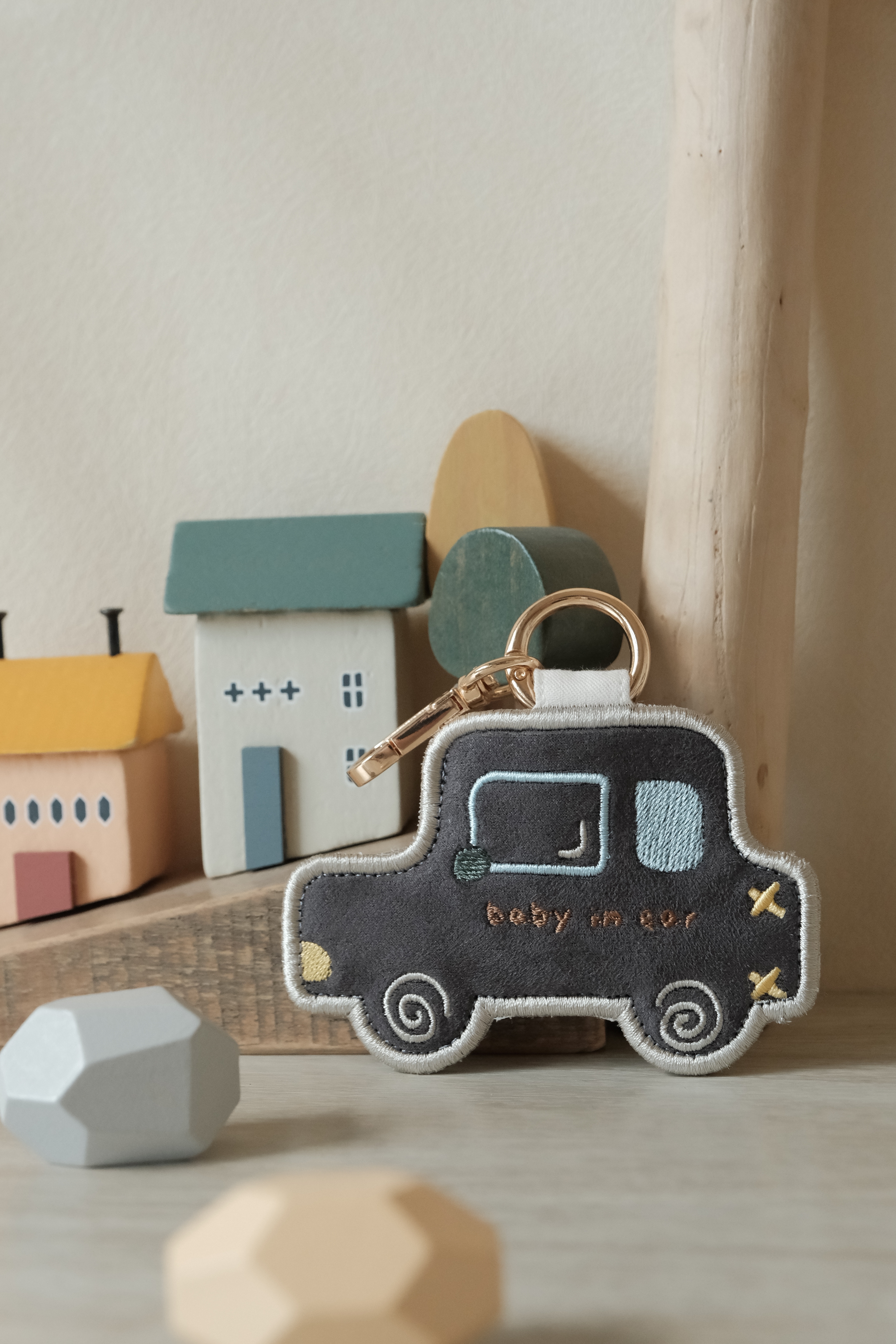 Hi Y.P store-刺繡鑰匙圈-獨家設計-寶貝的小汽車-深藍
