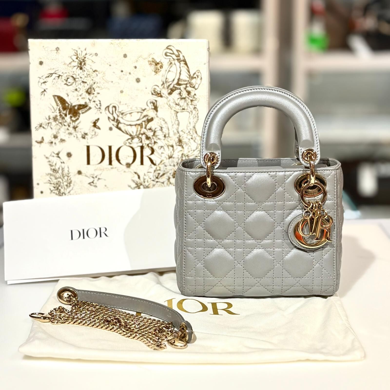 99%NEW二手DIOR LADY 三格Mini 珍珠灰小牛皮/ 淡金扣小號 #迪奧 #香榭站正品