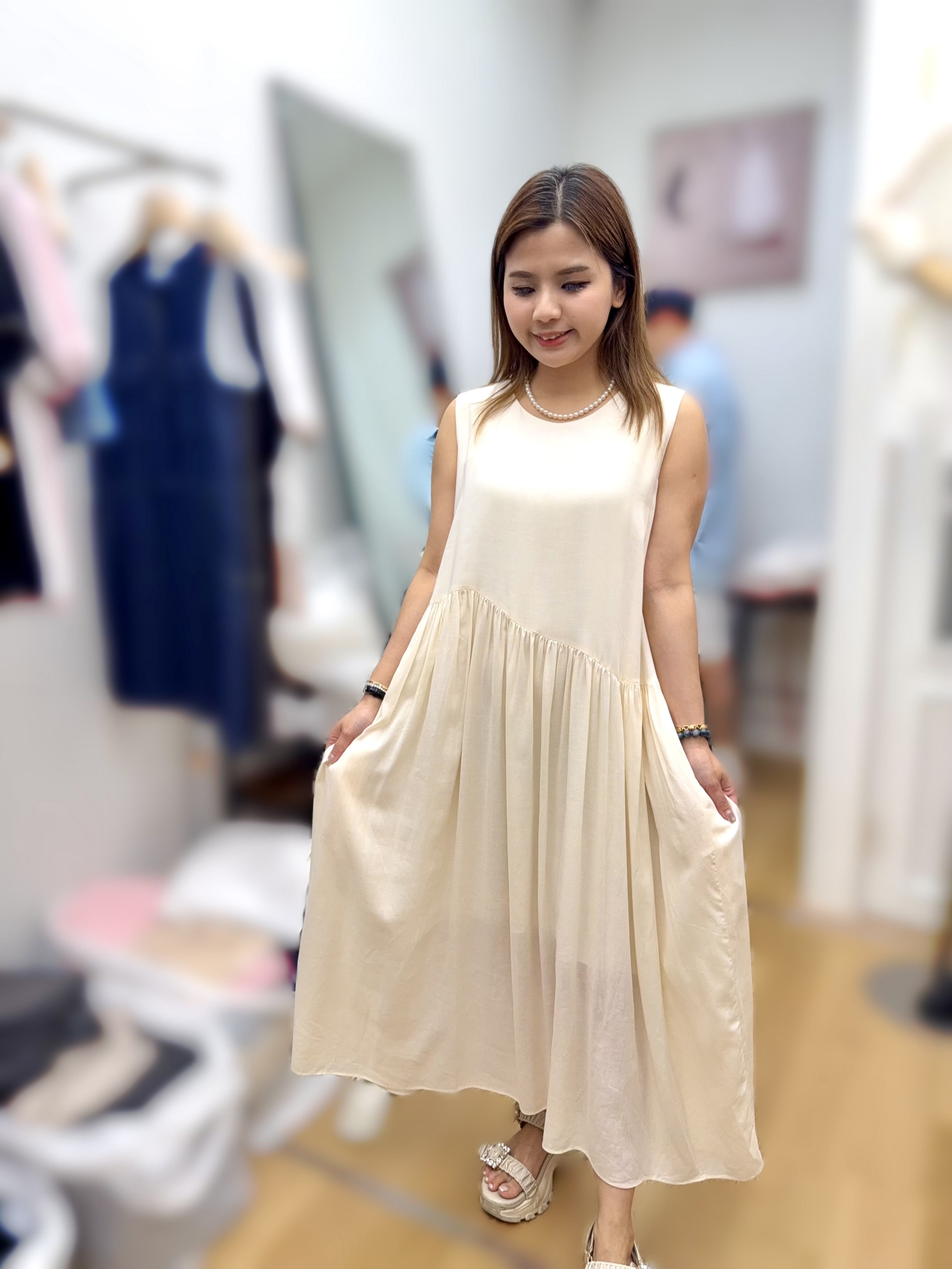 RE12 胸37 HIP42-52 長46.5$429 (一口價)
