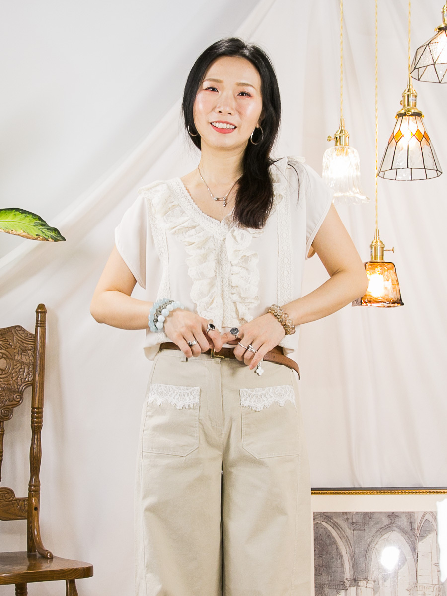 【19/6-21/6 限時優惠】V領邊LACE RUFFLE．前幅兩行LACE．雪紡料TOP【感謝祭滿$580送禮物，無上限】