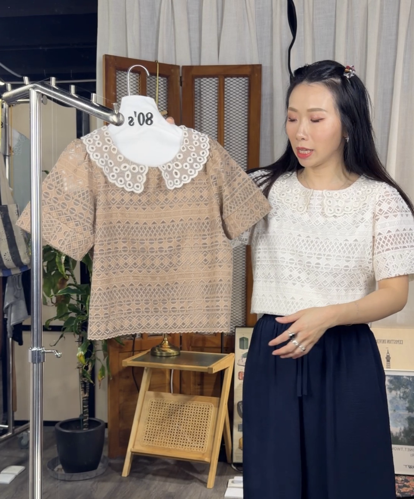 【19/6-21/6 限時優惠】反領位通通刺繡網紗．菱格橫紋刺繡網紗TOP (有厘布)【感謝祭滿$580送禮物，無上限】