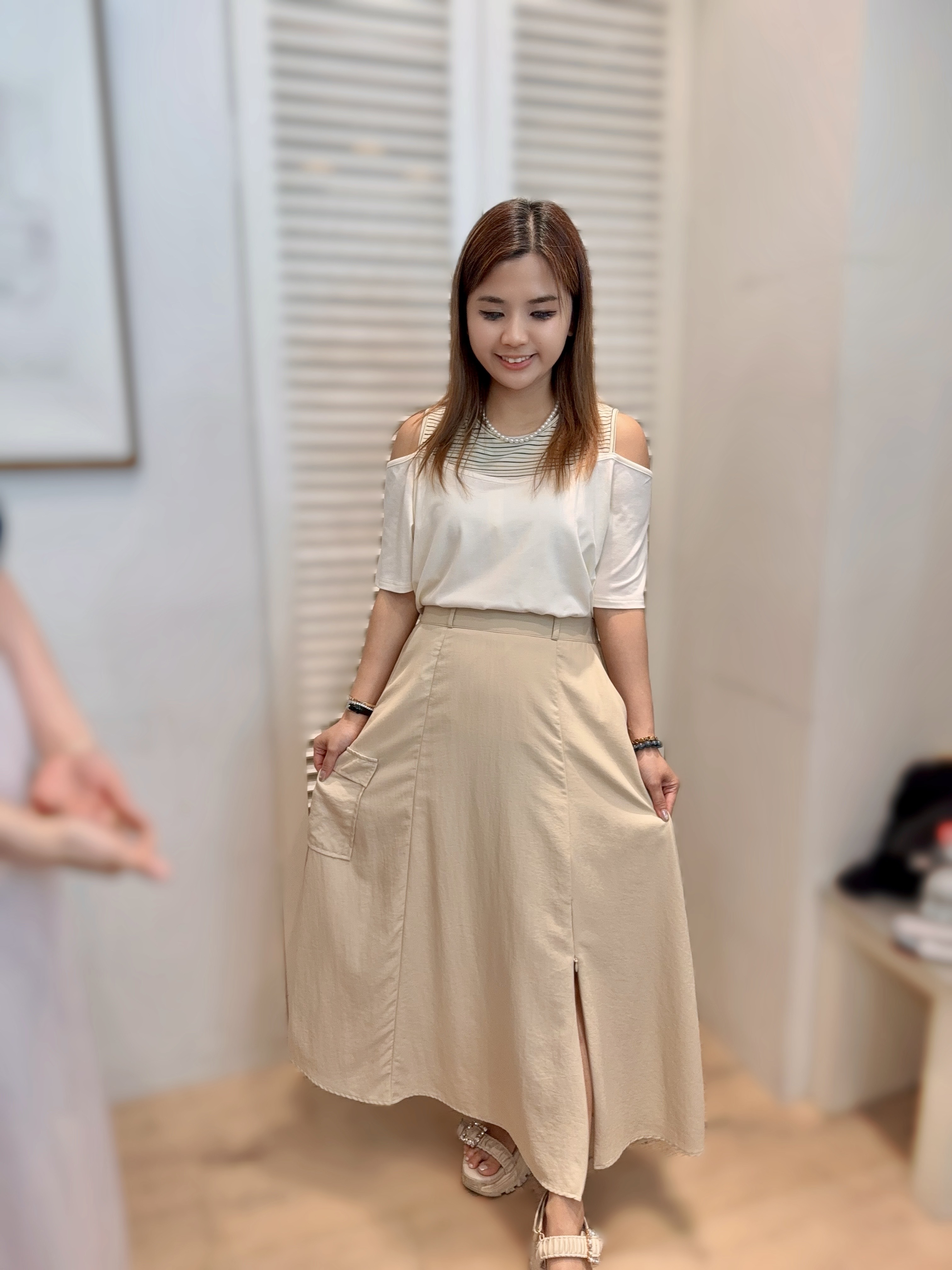 F24  長裙腰25-36 HIP41 長32.5 $489 (一口價)