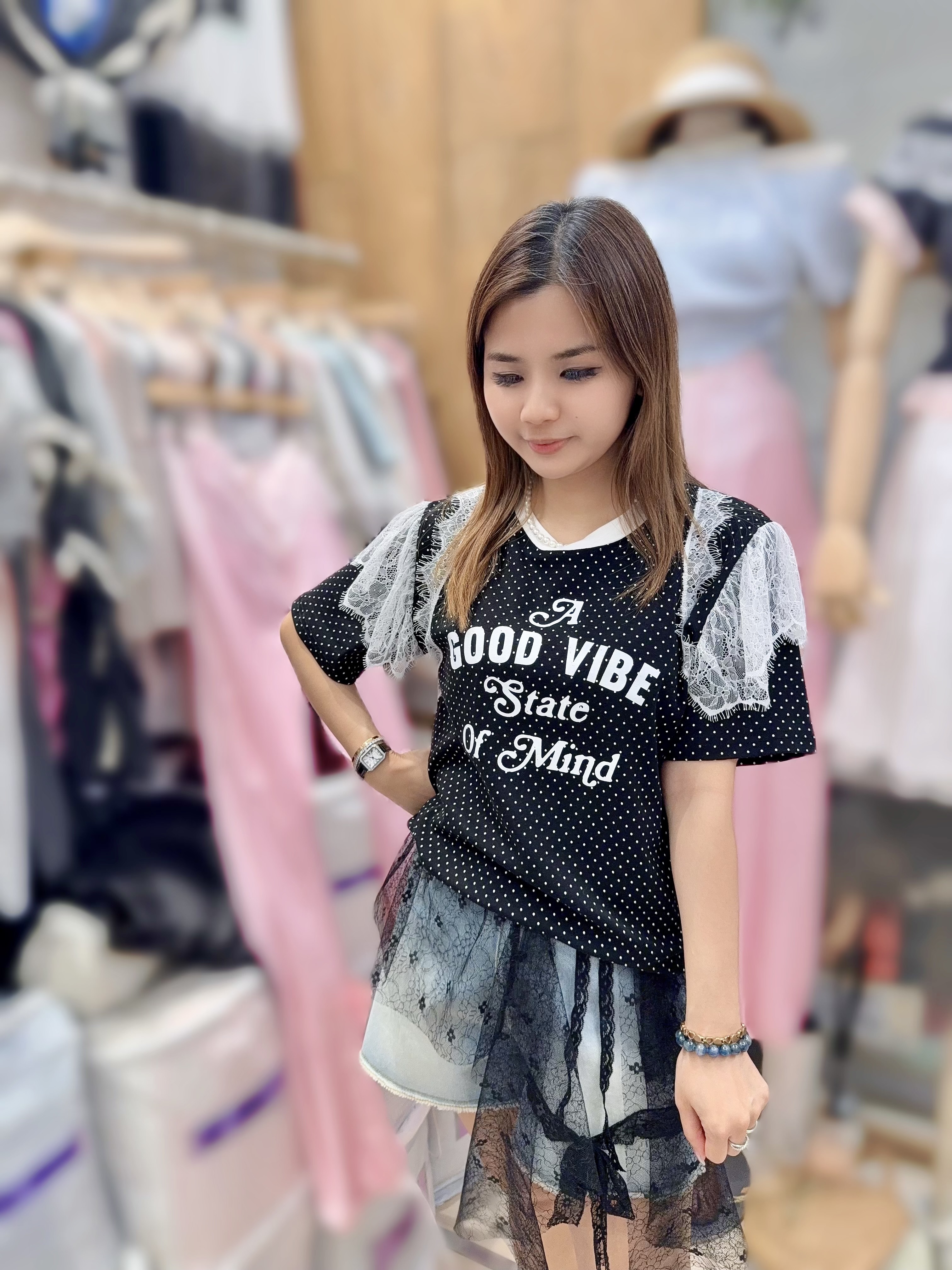 MC30 胸40-52 長23.5 $459 (一口價)