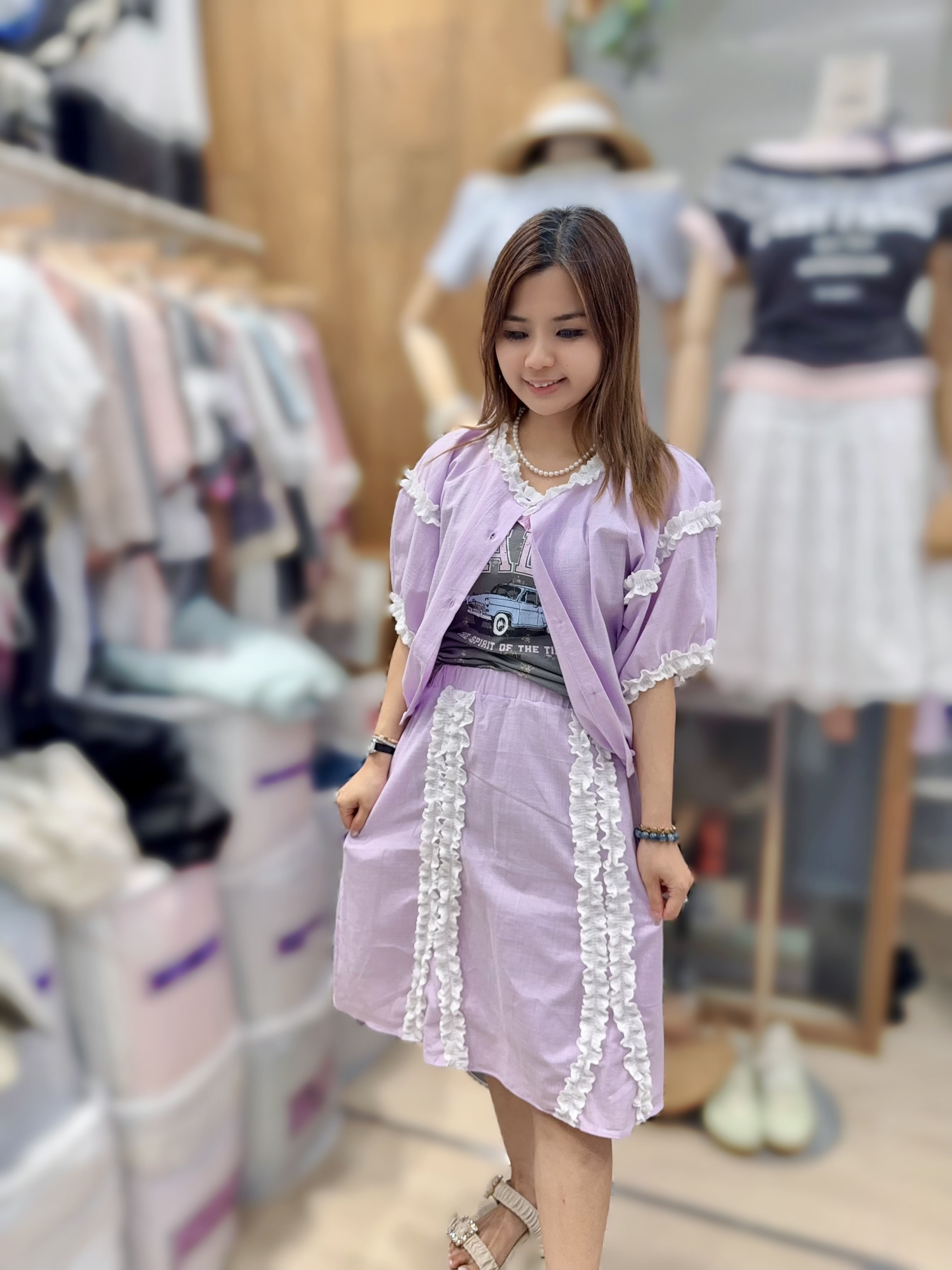 MC44  下身 裙 腰22-39 HIP43 長22 $469 (一口價)