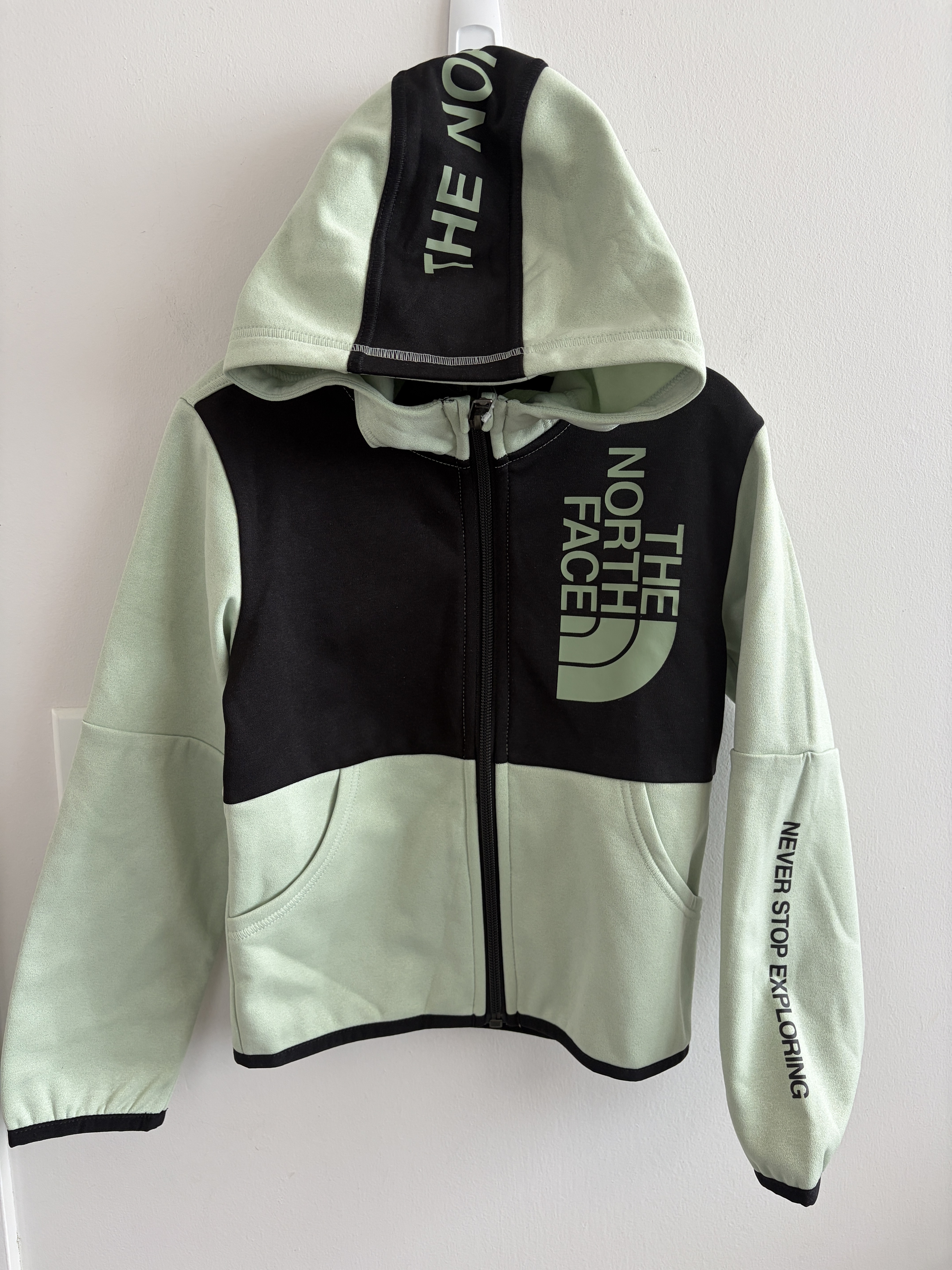 THE NORTH FACE 童裝款 彈性運動材質 刷毛 套裝組 (連帽外套+棉褲)
