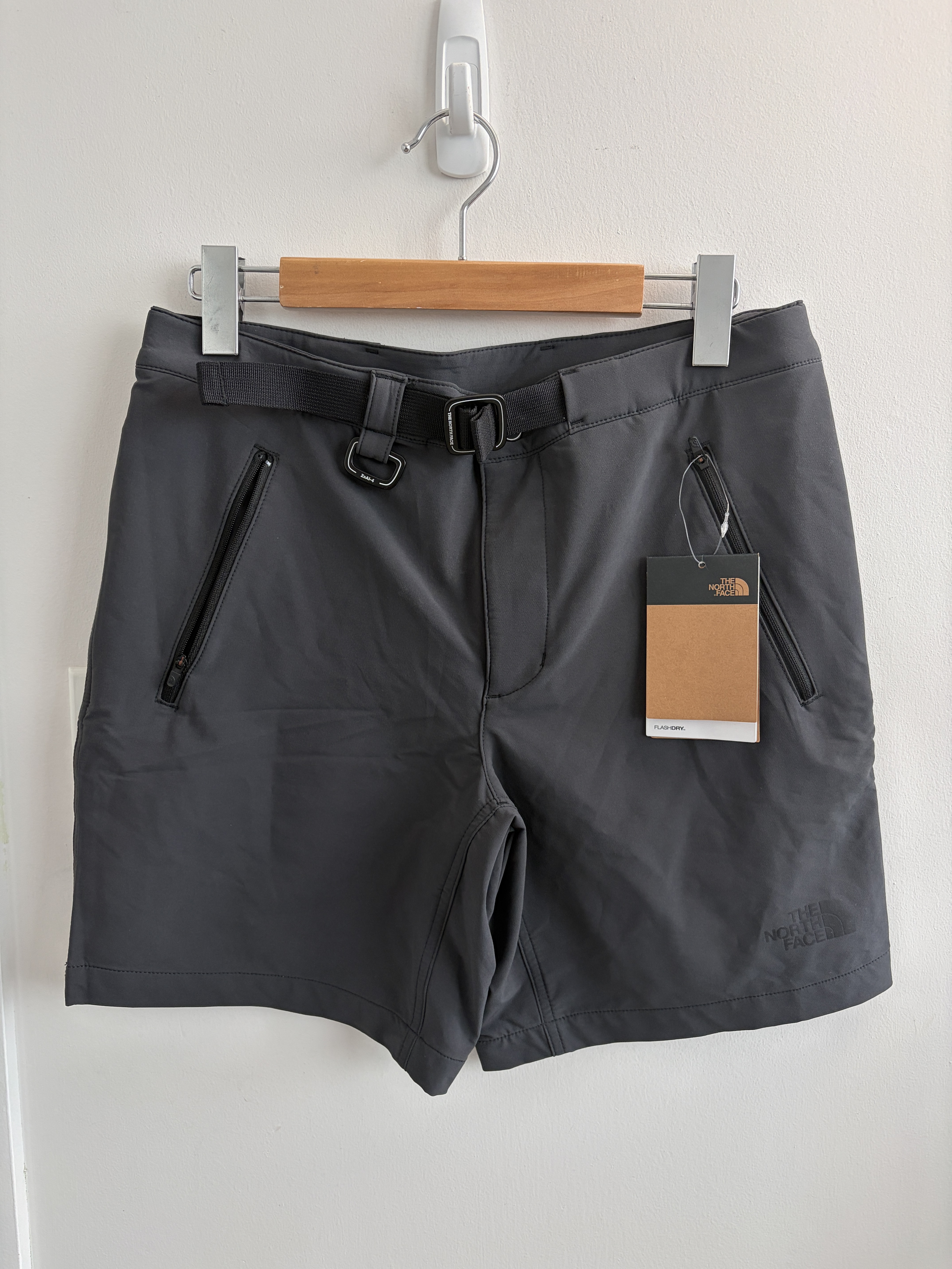 THE NORTH FACE 男款 彈性 速乾 機能型 休閒短褲 (附腰帶)