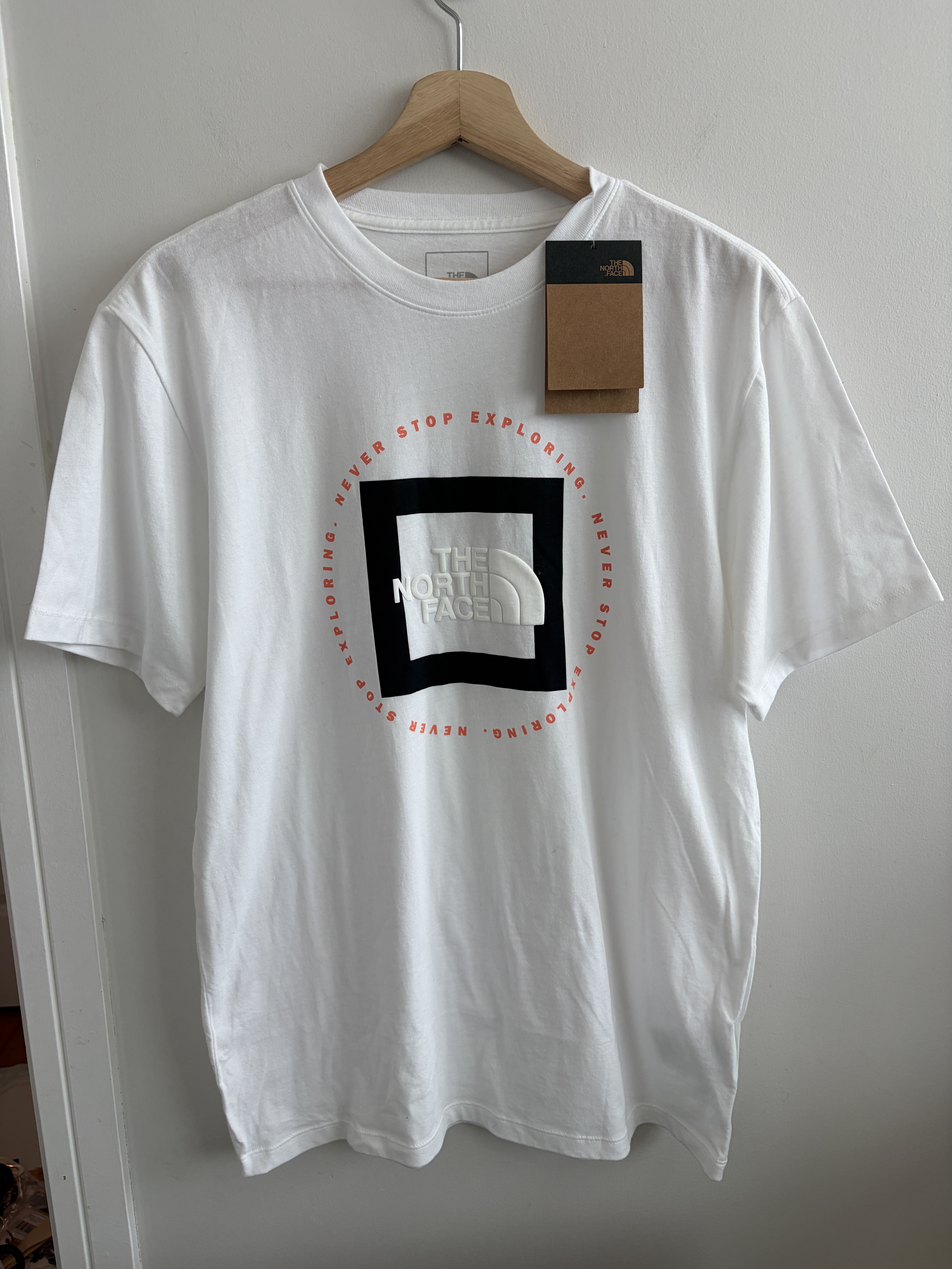 THE NORTH FACE 男大人 造型立體LOGO 短TEE
