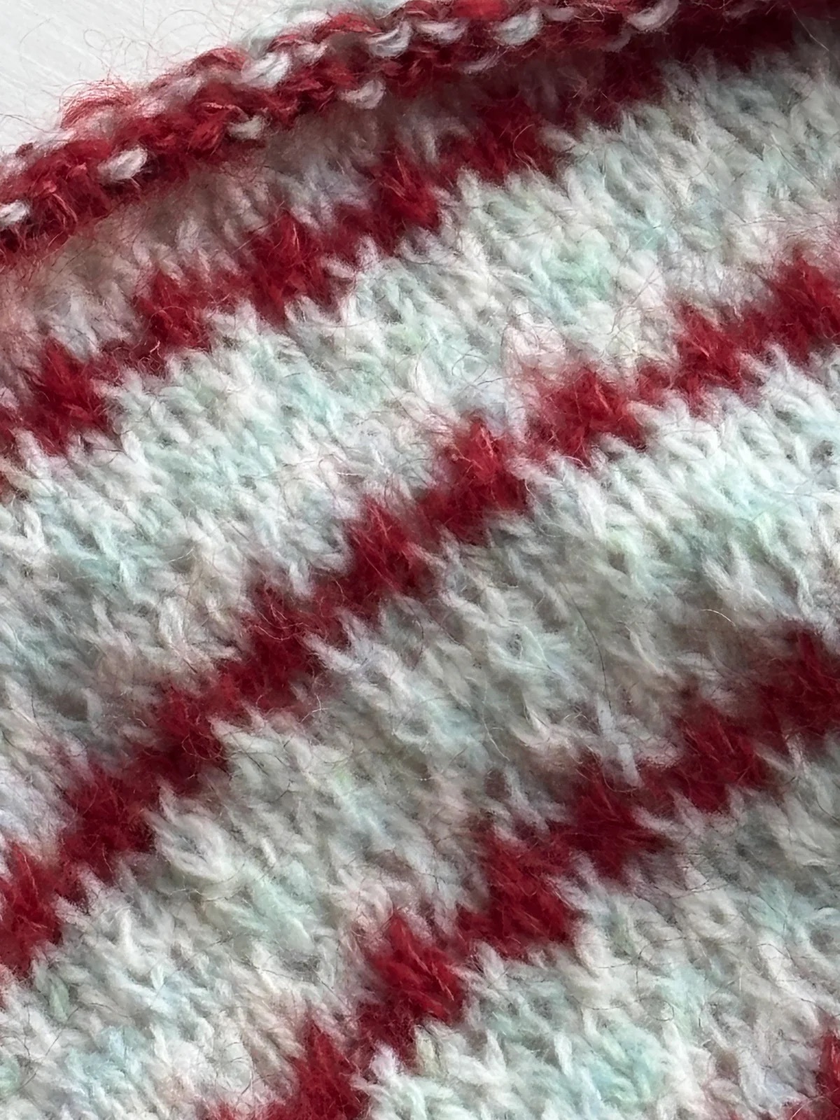 Biches & Buches - Isla Shawl 冬季版 (英文 PDF 織圖)