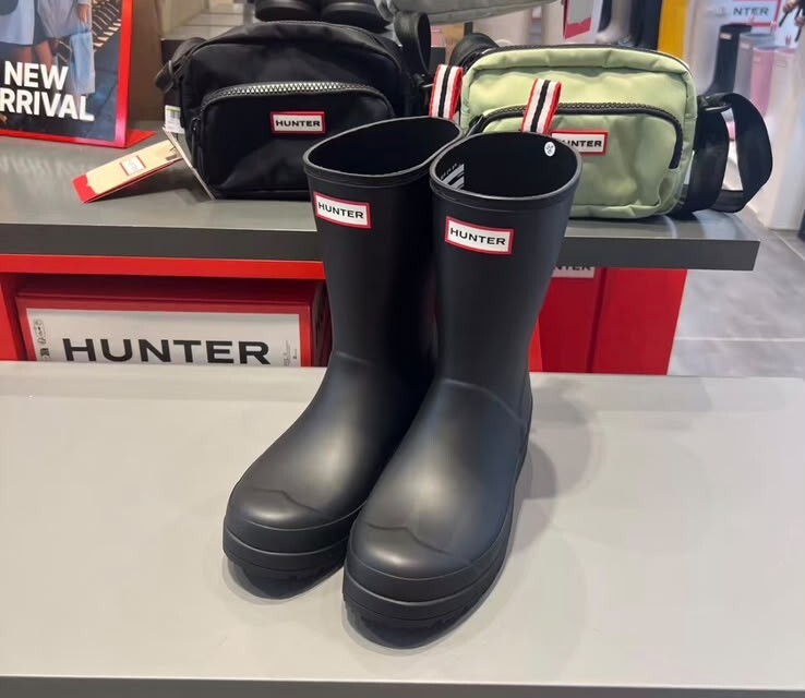 HT03 黑220-250 $699