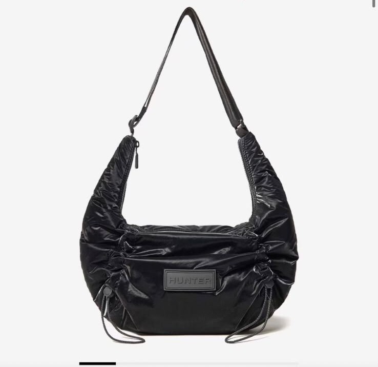 HT09  長40.5cm 高23cm 寬13.5cm $429