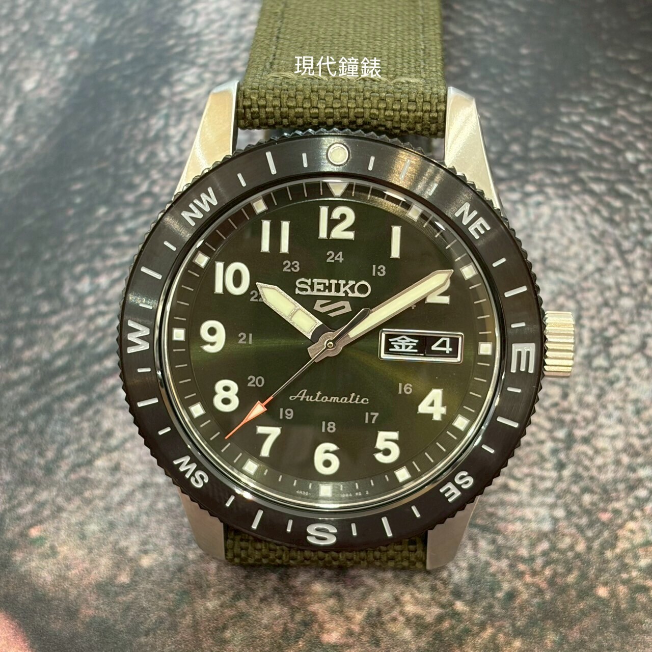 【SEIKO 精工】帥氣休閒機 械錶 4R36-18V0G 40mm 現代鐘錶