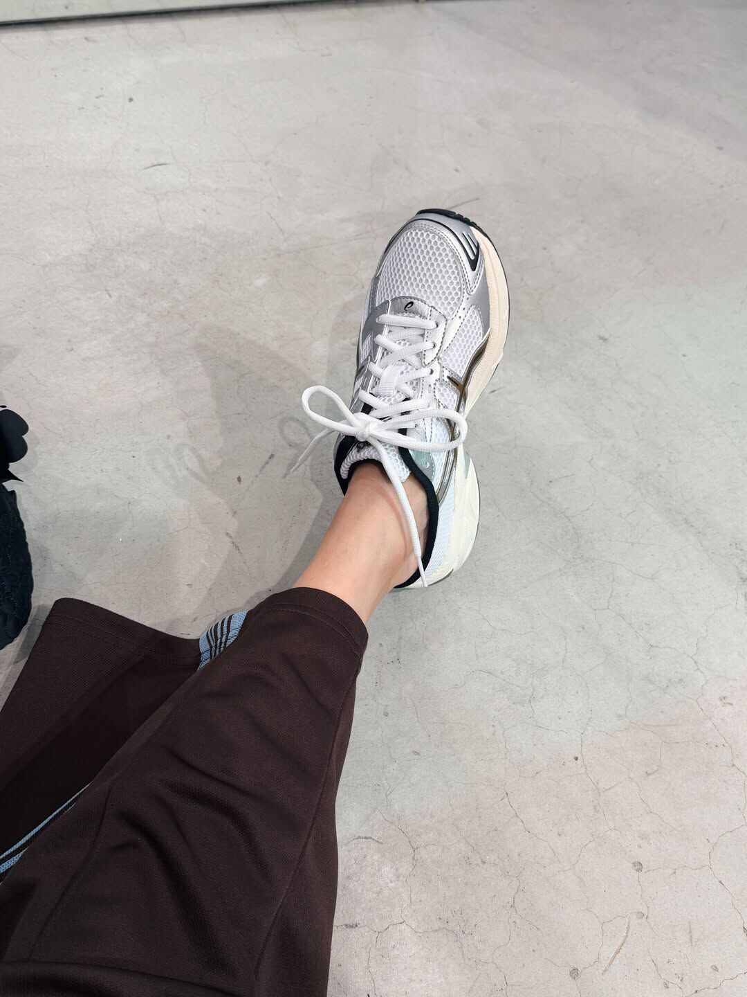 Asics GEL-1130 Mule 日本新款 白銀 穆勒 男女 復古 慢跑鞋 1203B048-101
