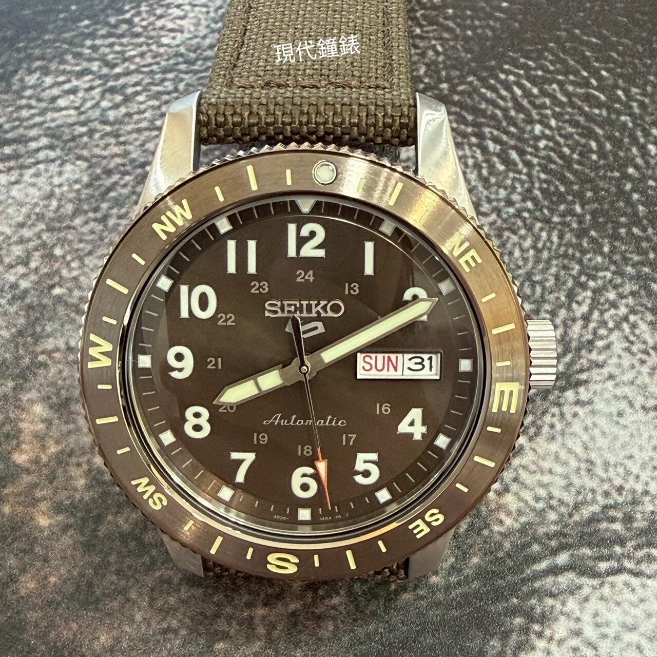 【SEIKO 精工】帥氣休閒機 械錶 4R36-18V0R 40mm 現代鐘錶