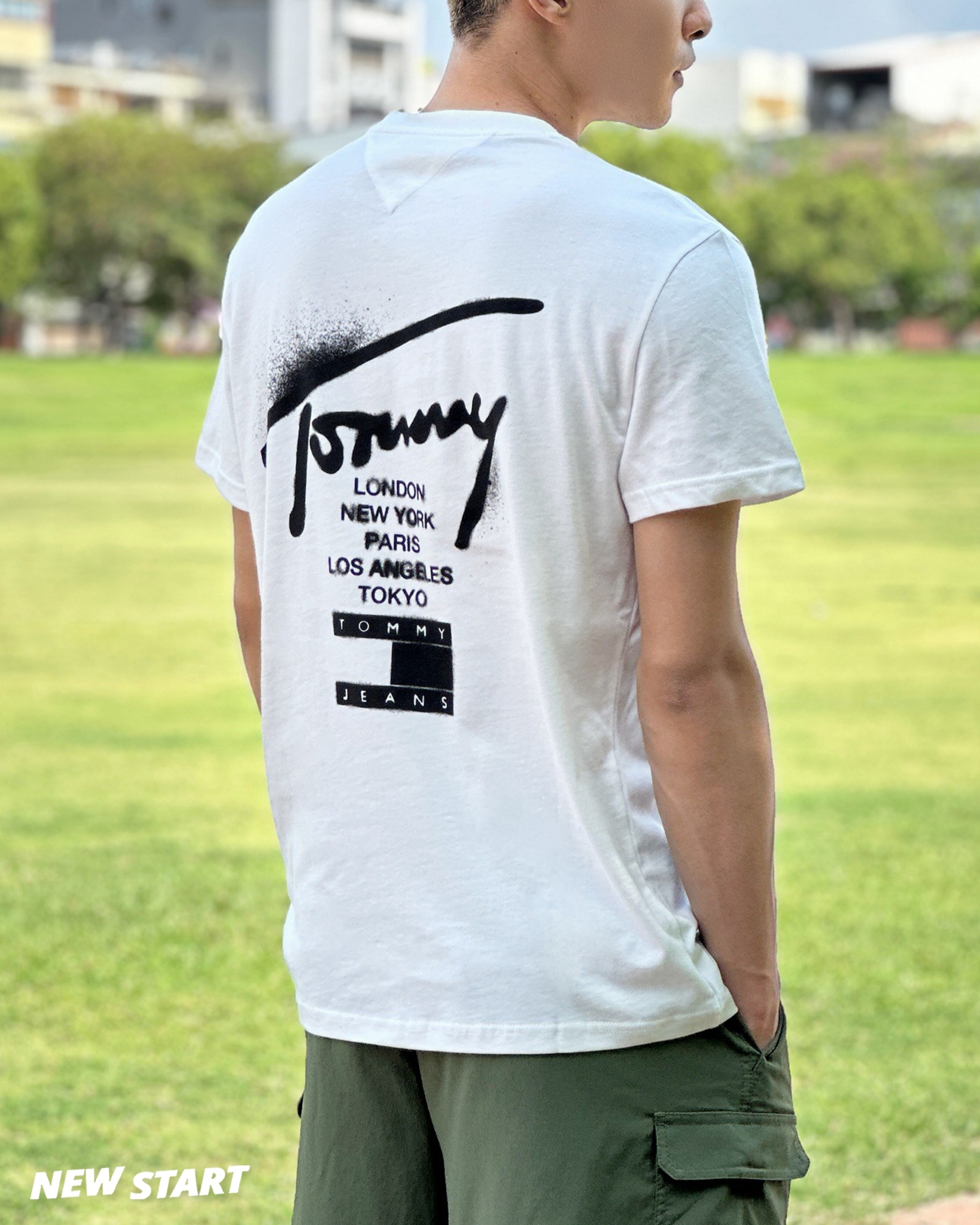Tommy Jeans 潑墨草寫字母 短袖上衣 短T